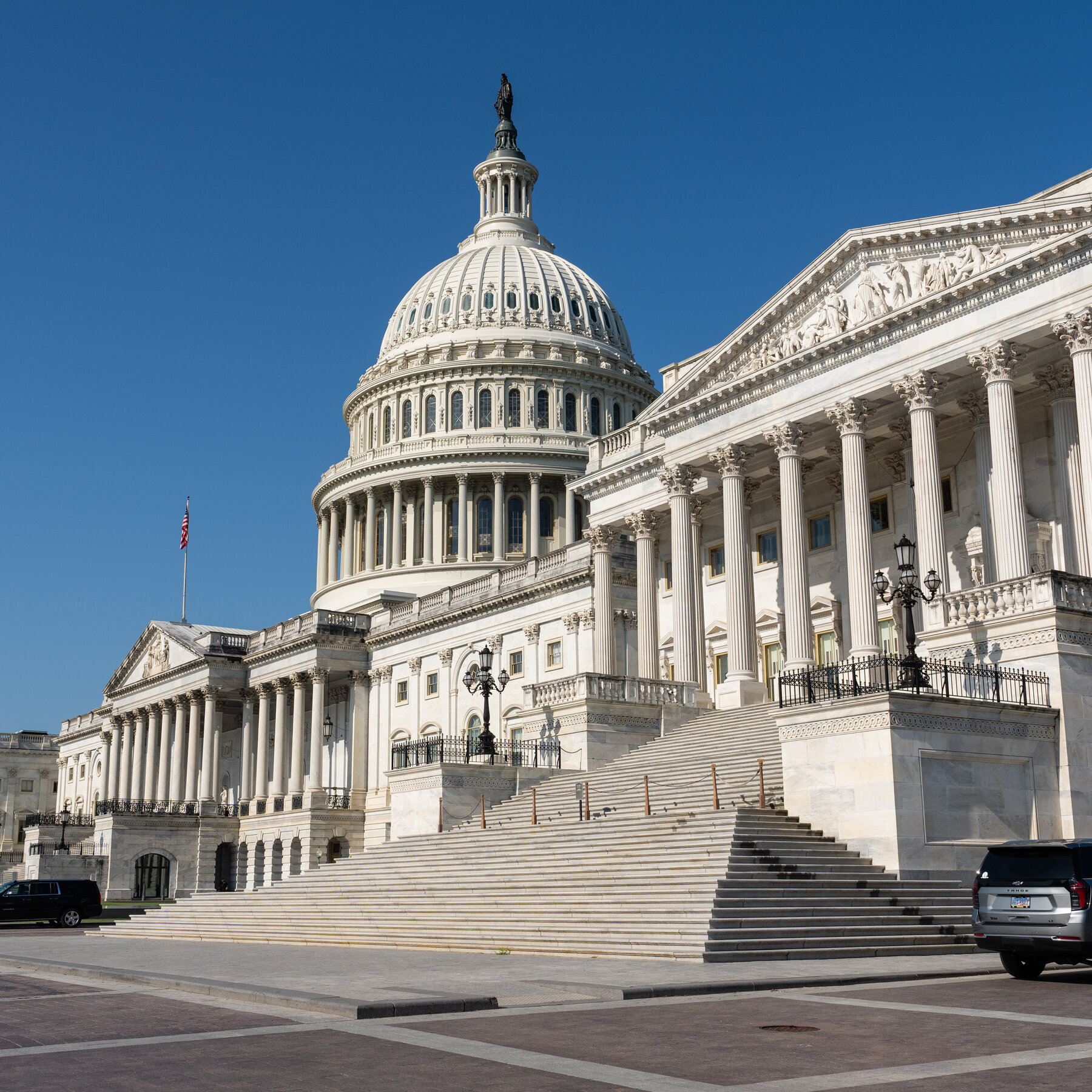 Democrats Forge Ahead With Efforts to Reach War Powers Vote Amid Shaky Cease-Fire