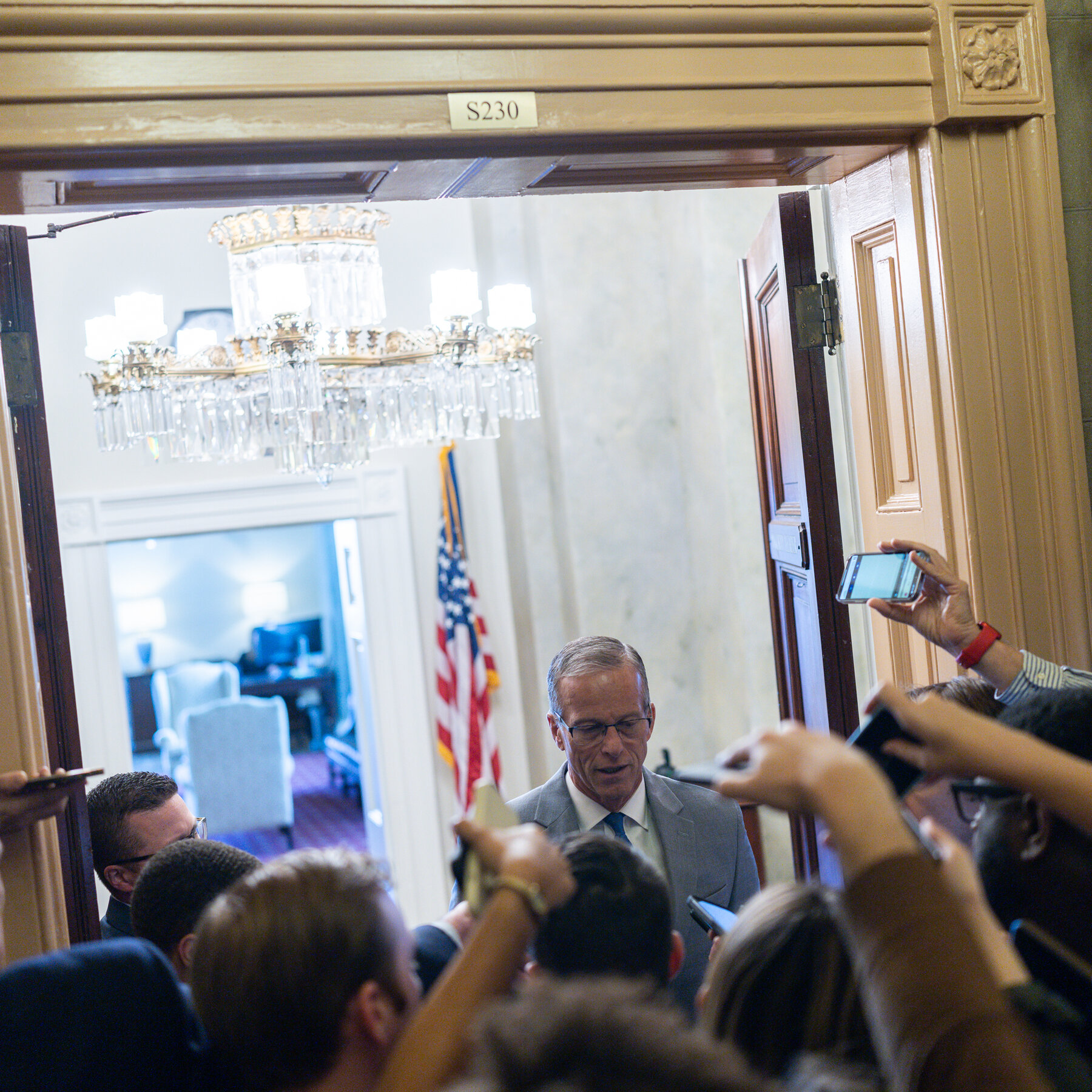 Democrats Mull Shutdown Off-Ramps as Thune Prepares Spending Vote