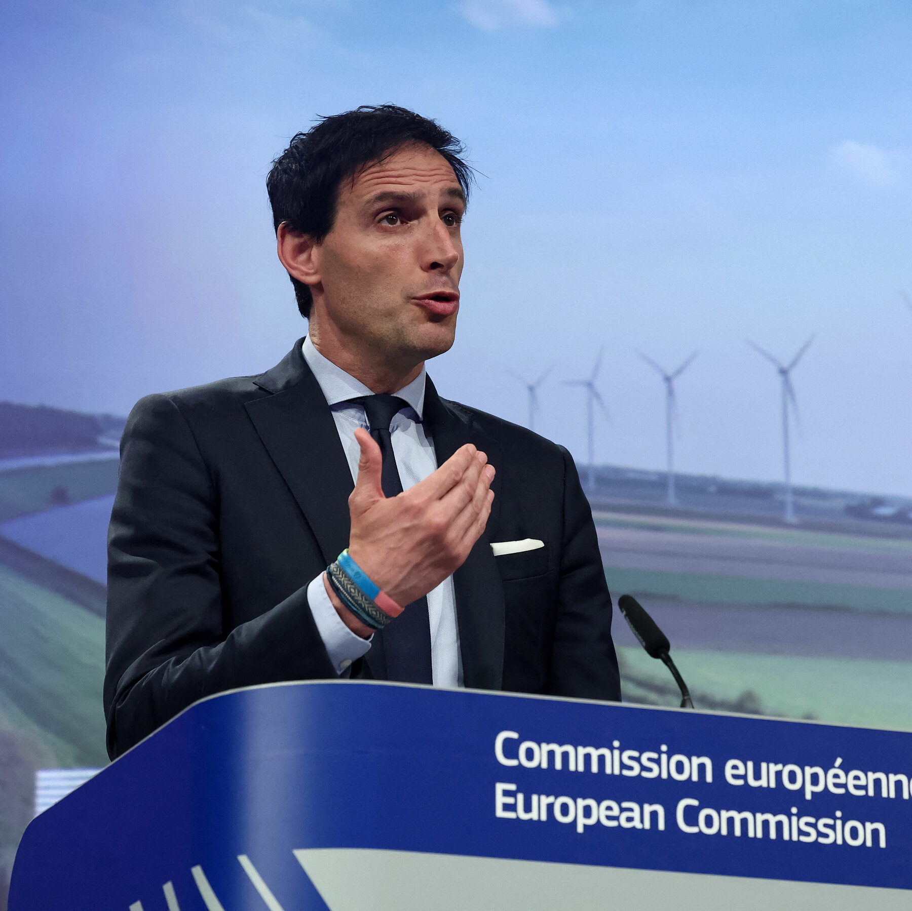 Despite Trump, the World Isn’t Slowing on Climate, E.U. Official Says