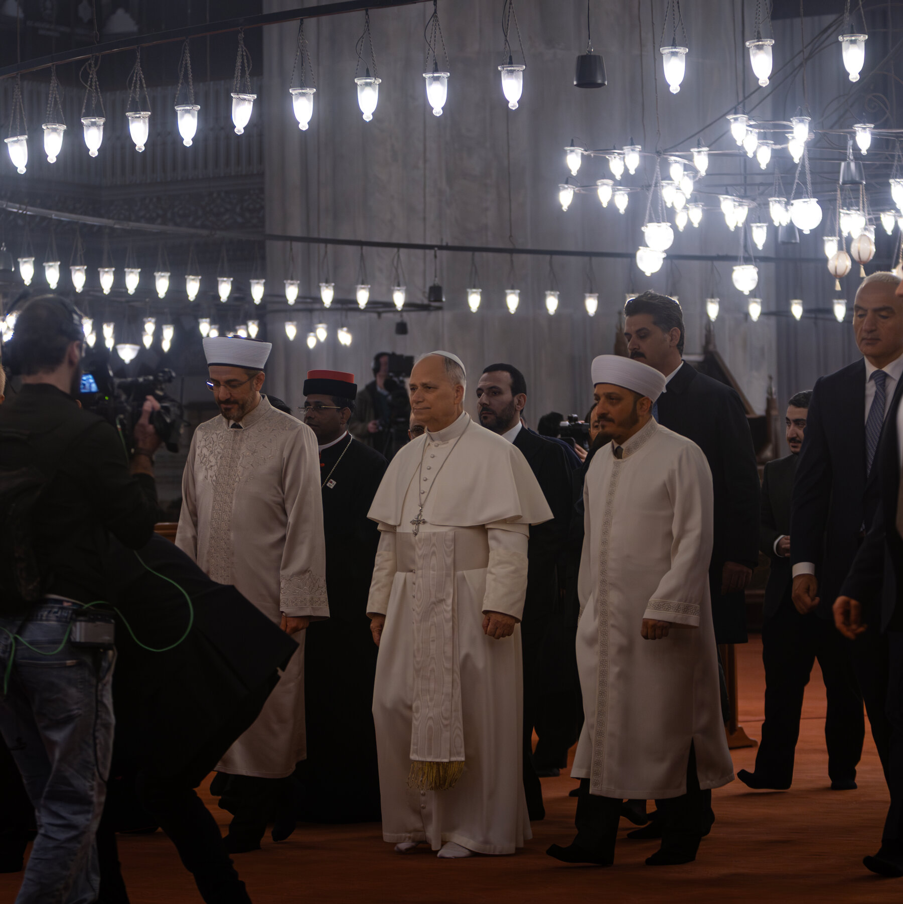Did Pope Leo Pray in Istanbul’s Blue Mosque? Not Visibly, at Least.