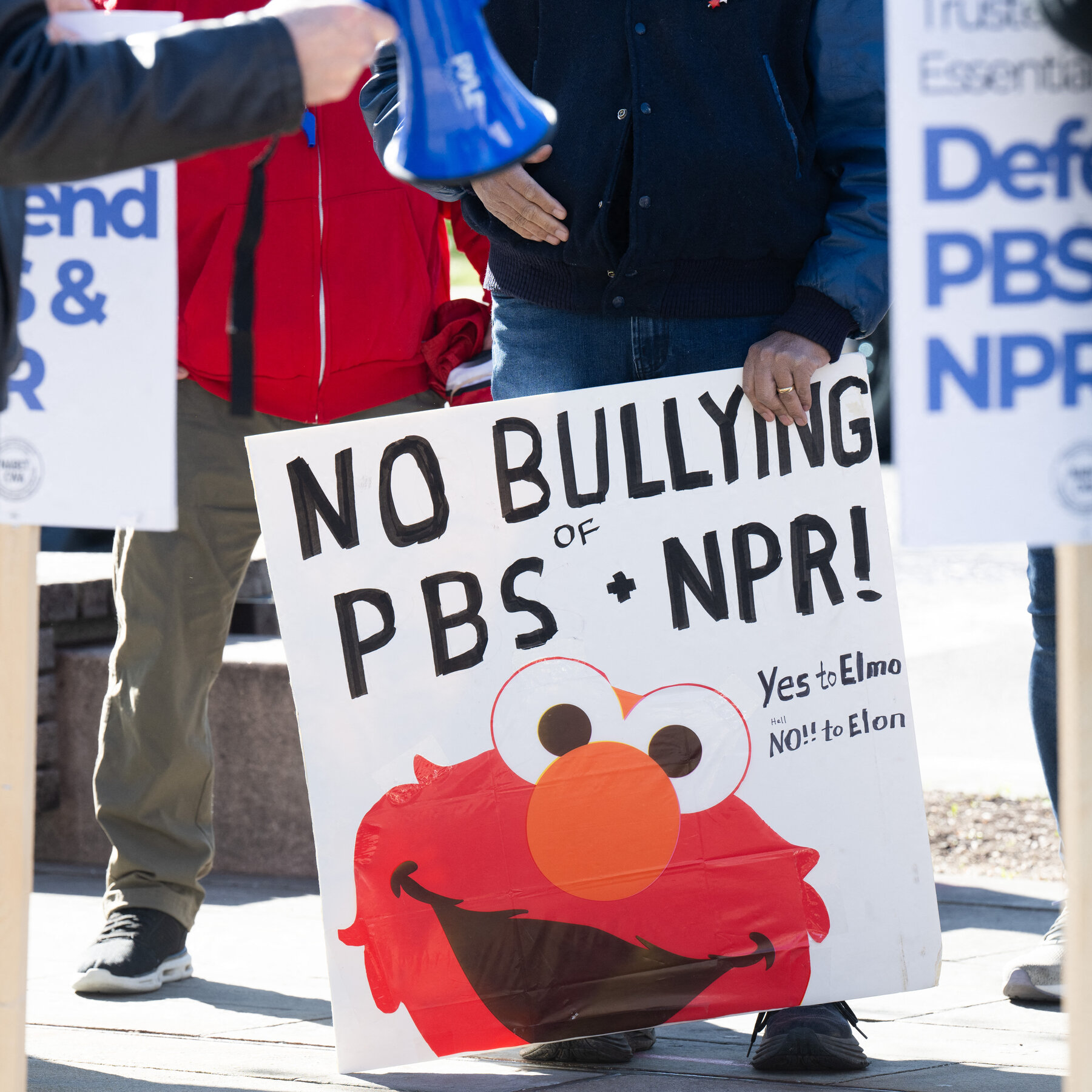 Donations to NPR and PBS Stations Surge After Funding Cuts