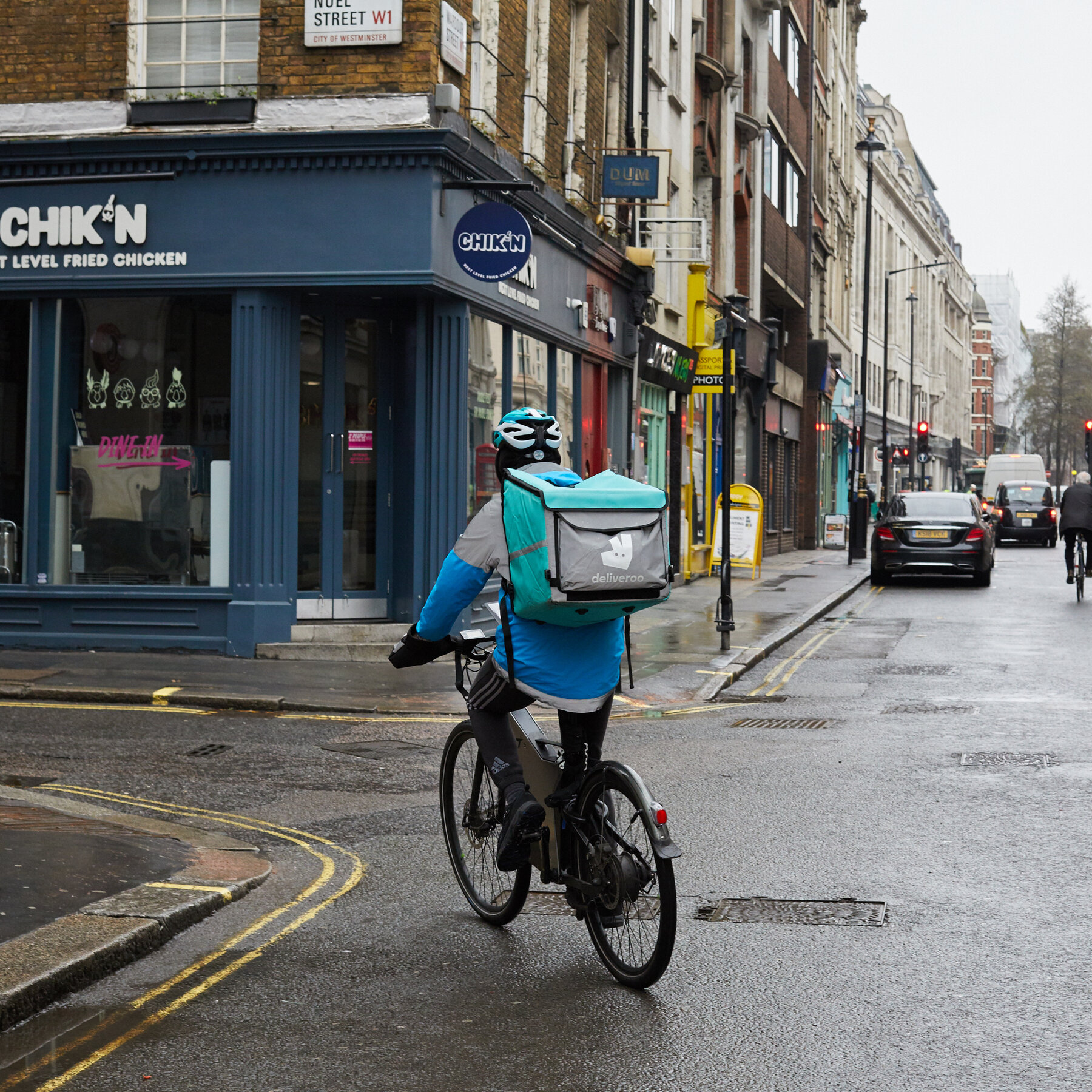 DoorDash Agrees to Buy Deliveroo in $3.9 Billion Deal
