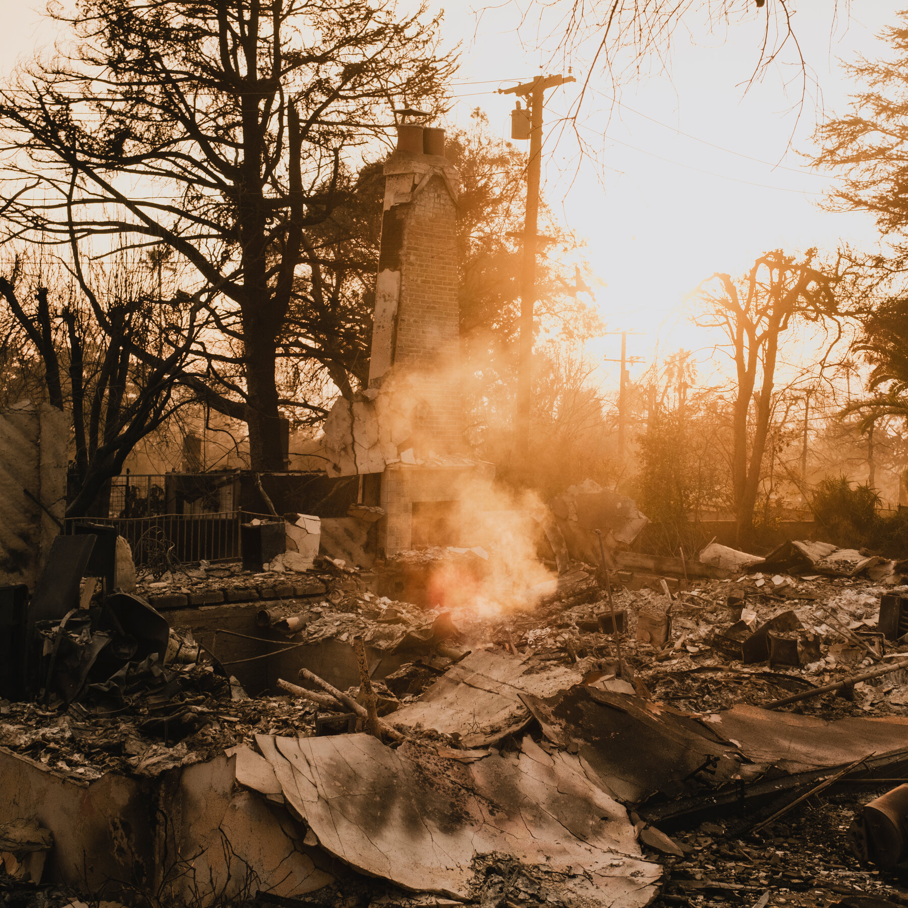 Edison’s Power Lines Were Under Strain 14 Hours Before Eaton Fire