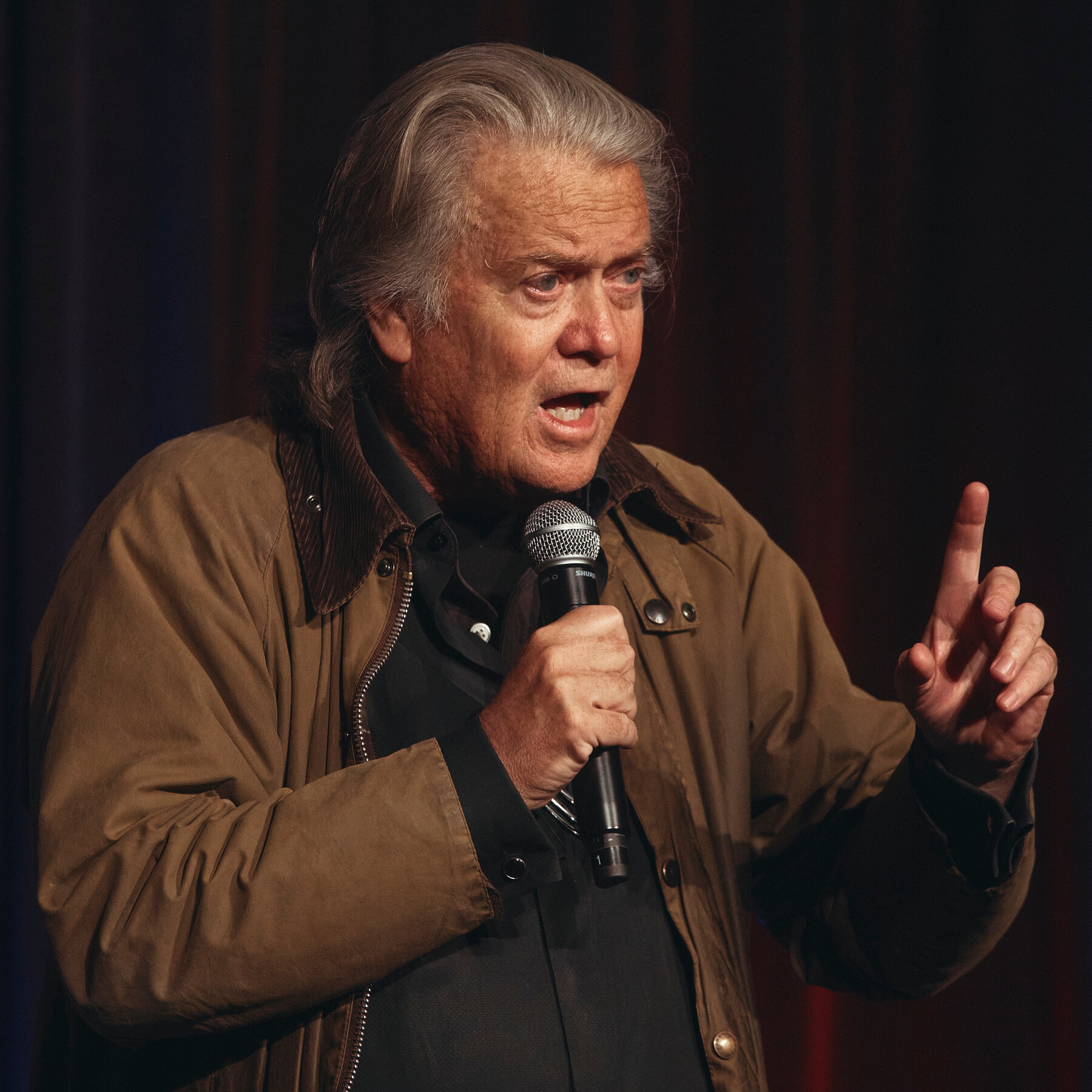 Elon Musk Is an ‘Evil Person,’ Steve Bannon Says