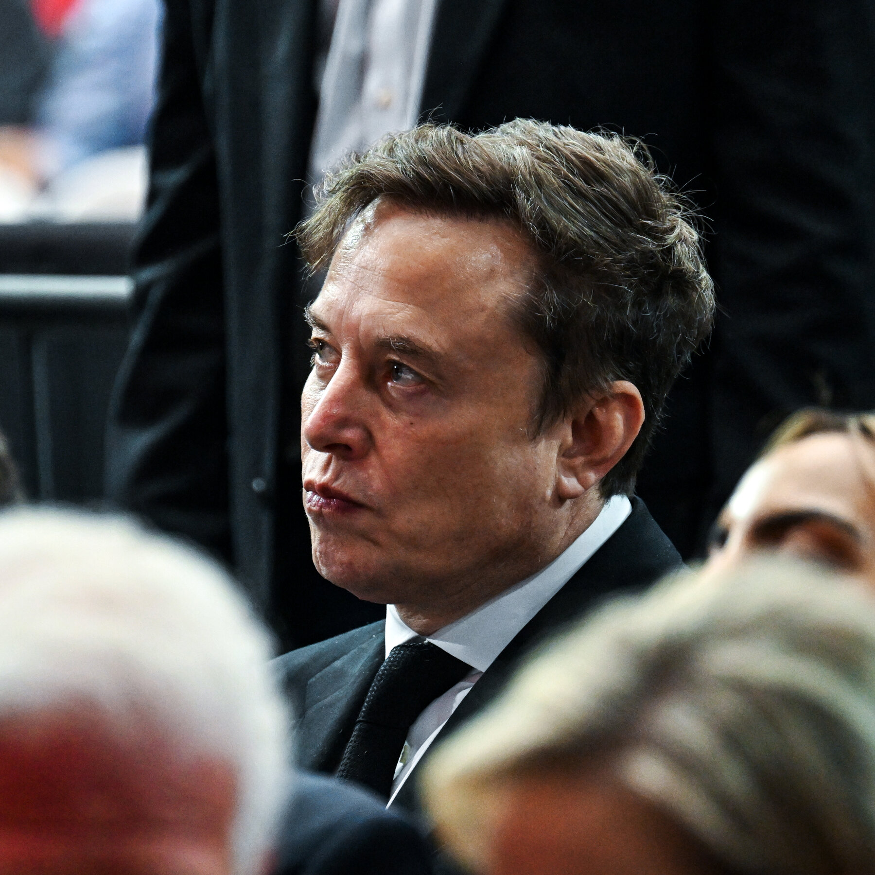 Elon Musk Puts Trump Feud Behind Him and Tiptoes Back Into Politics