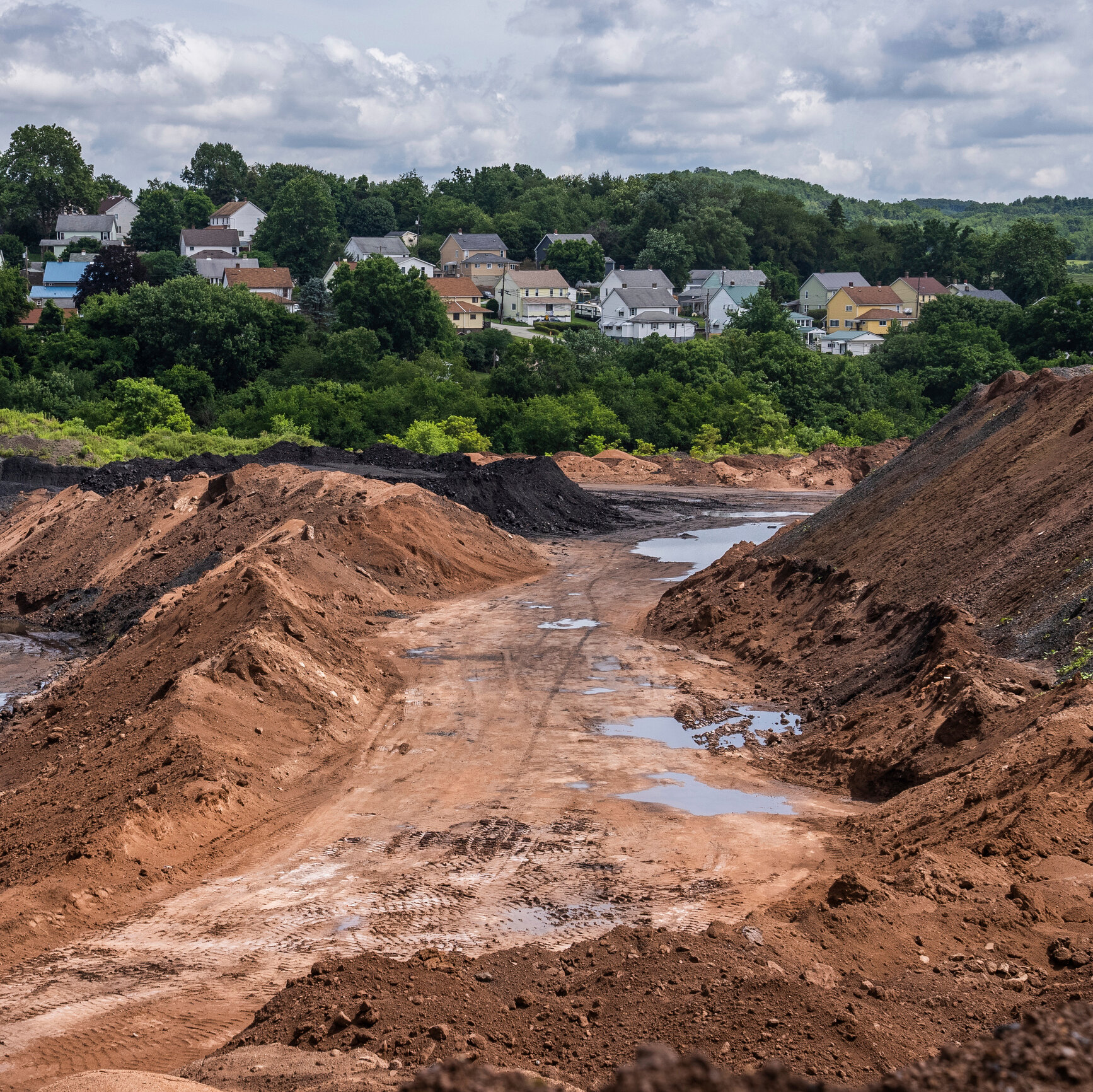 E.P.A. Delays Required Cleanups of Toxic Coal Ash Landfills