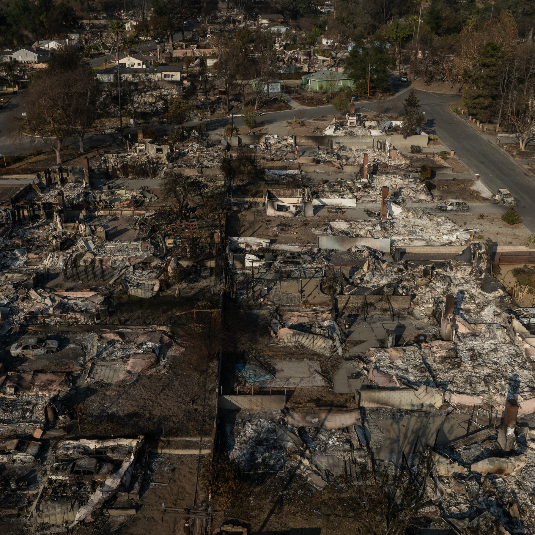 Evacuation Orders Given Late to Altadena Area Where Eaton Fire Deaths Were Concentrated