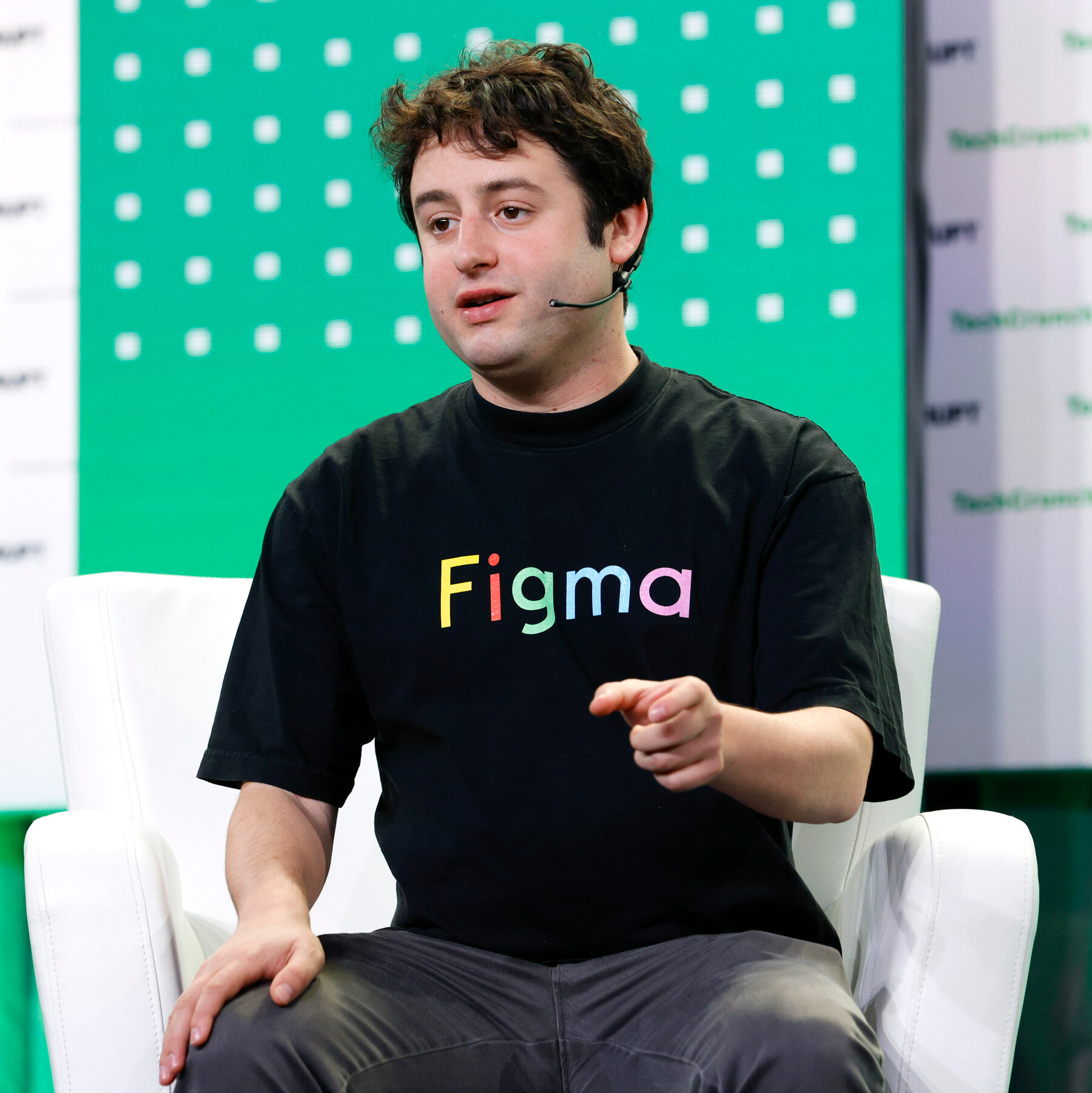 Figma in Talks With Bankers to Explore an I.P.O. This Year