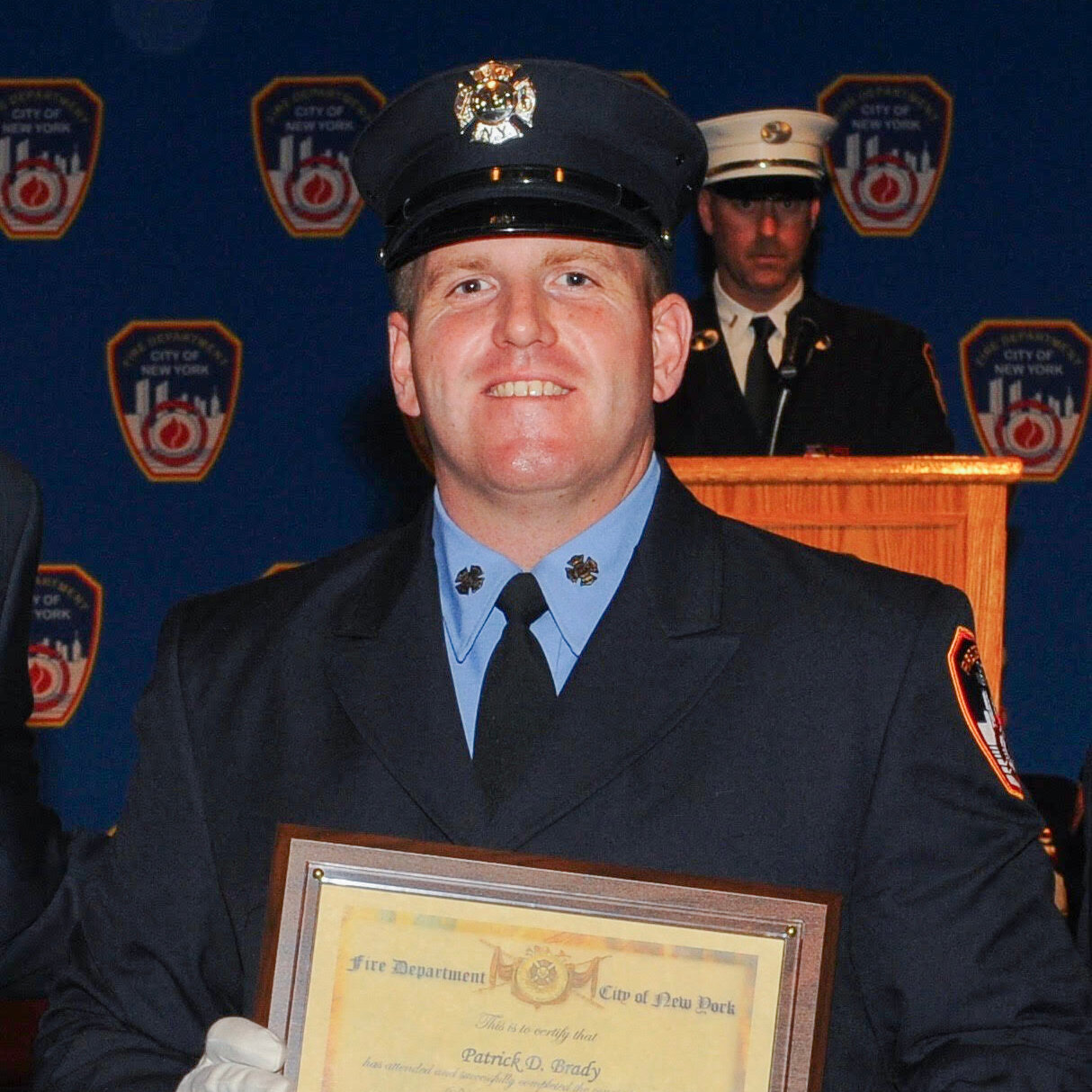 Firefighter Dies of Heart Attack While Fighting Brooklyn Blaze