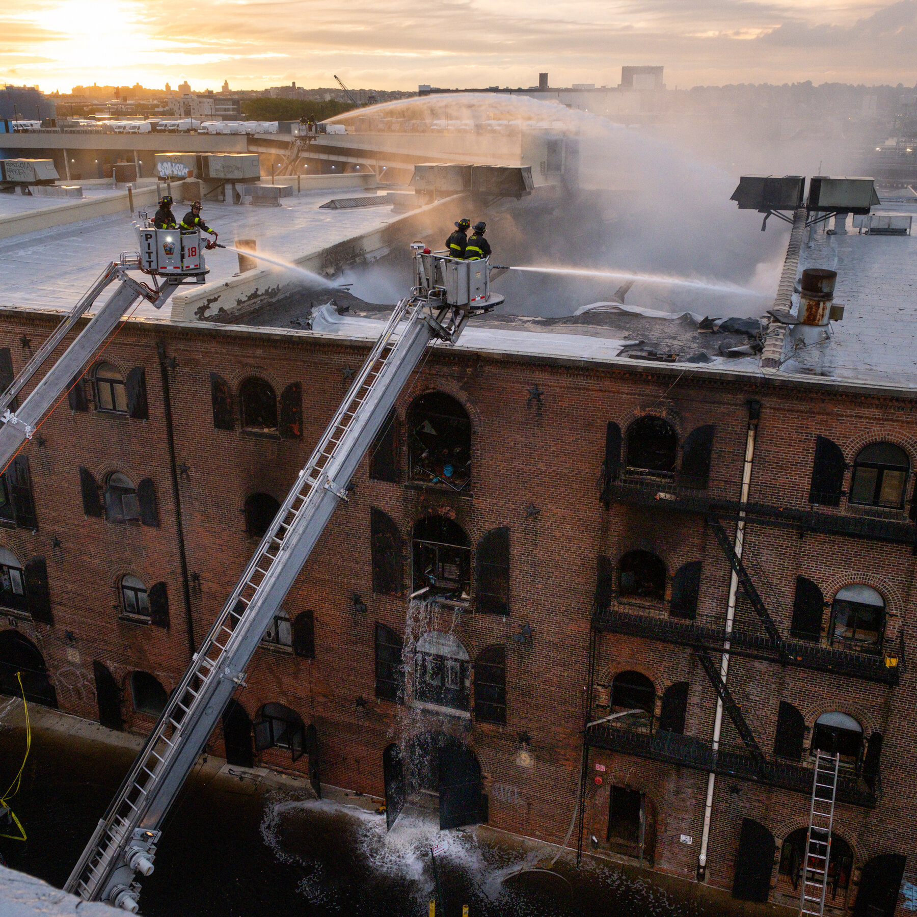 Five-Alarm Fire on Brooklyn Waterfront Devastates Artists’ Warehouse