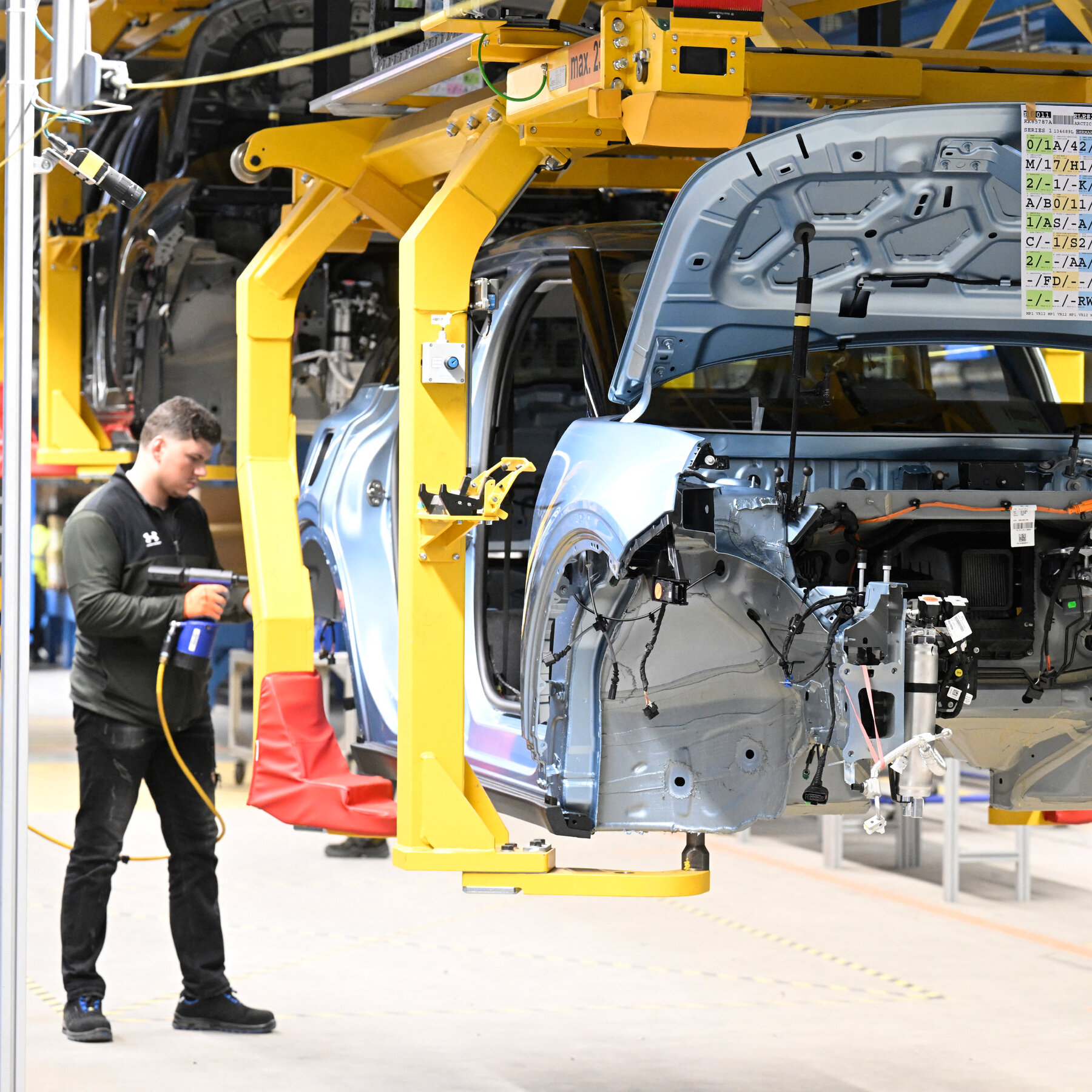 Ford to Cut 1,000 Jobs in Germany as E.V. Sales Slow