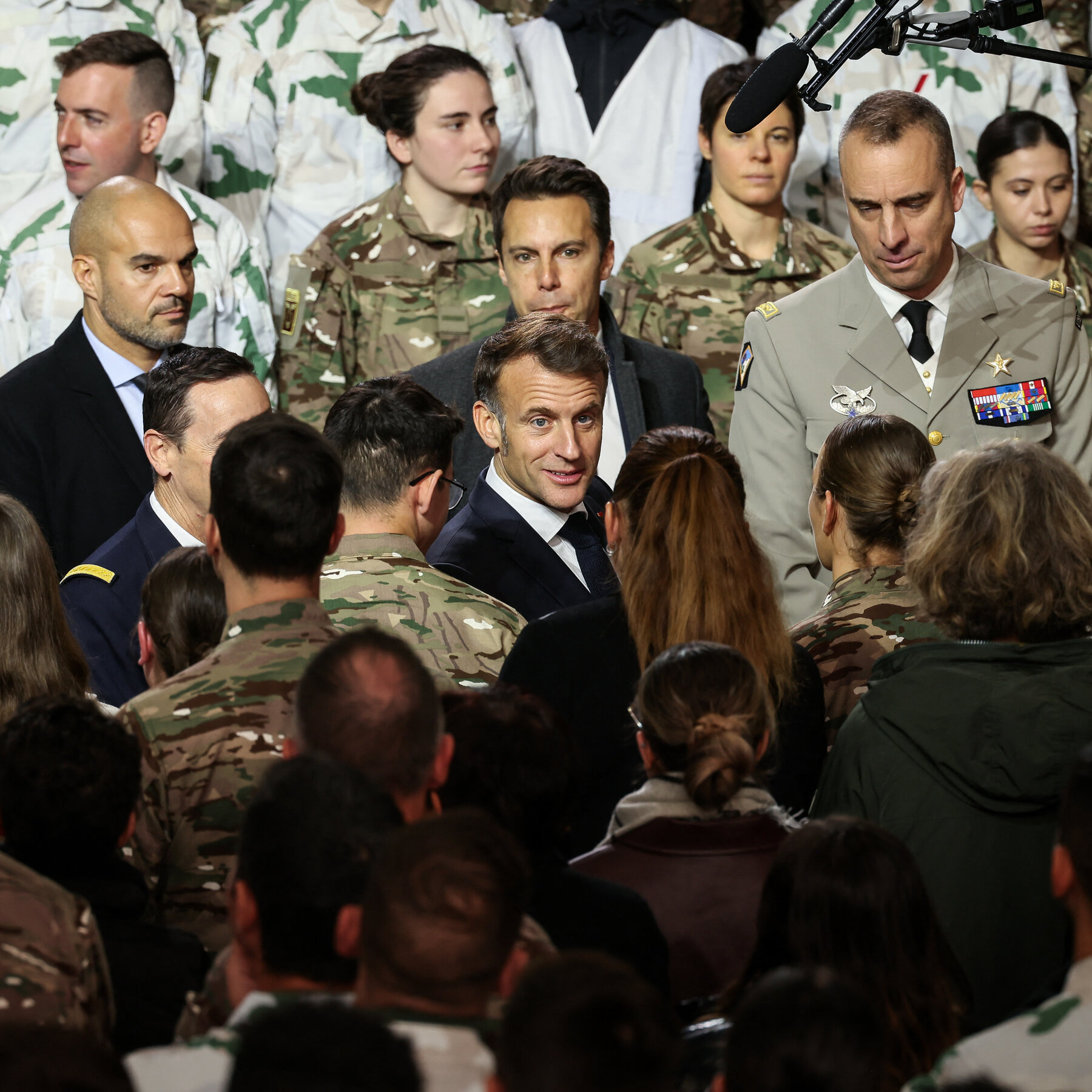 France Creates Voluntary Military Service as Europe Faces Russian Threat