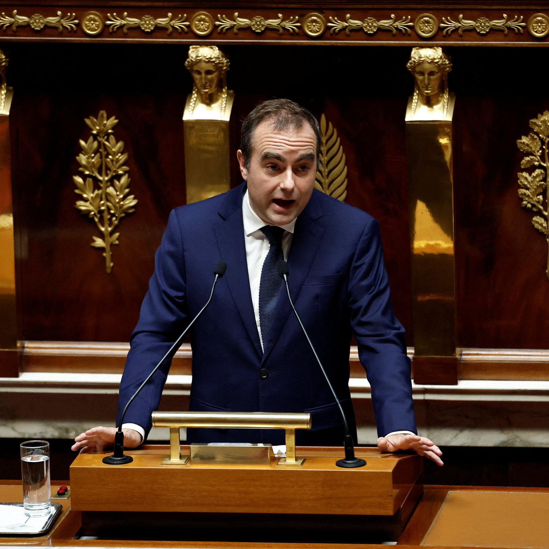 France’s Government Narrowly Survives No-Confidence Vote