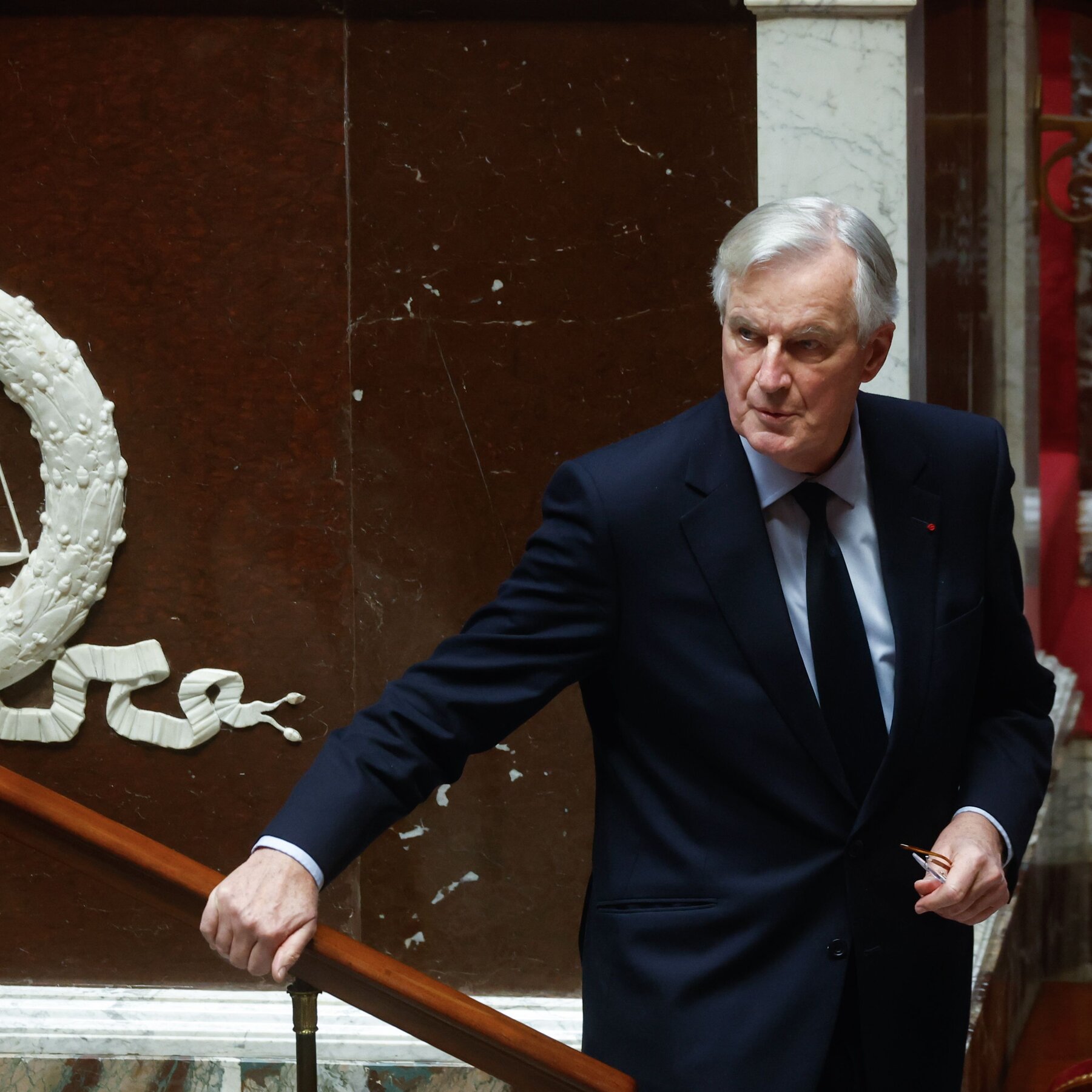 France’s Looming Dilemma: No Confidence, No Government, No Budget