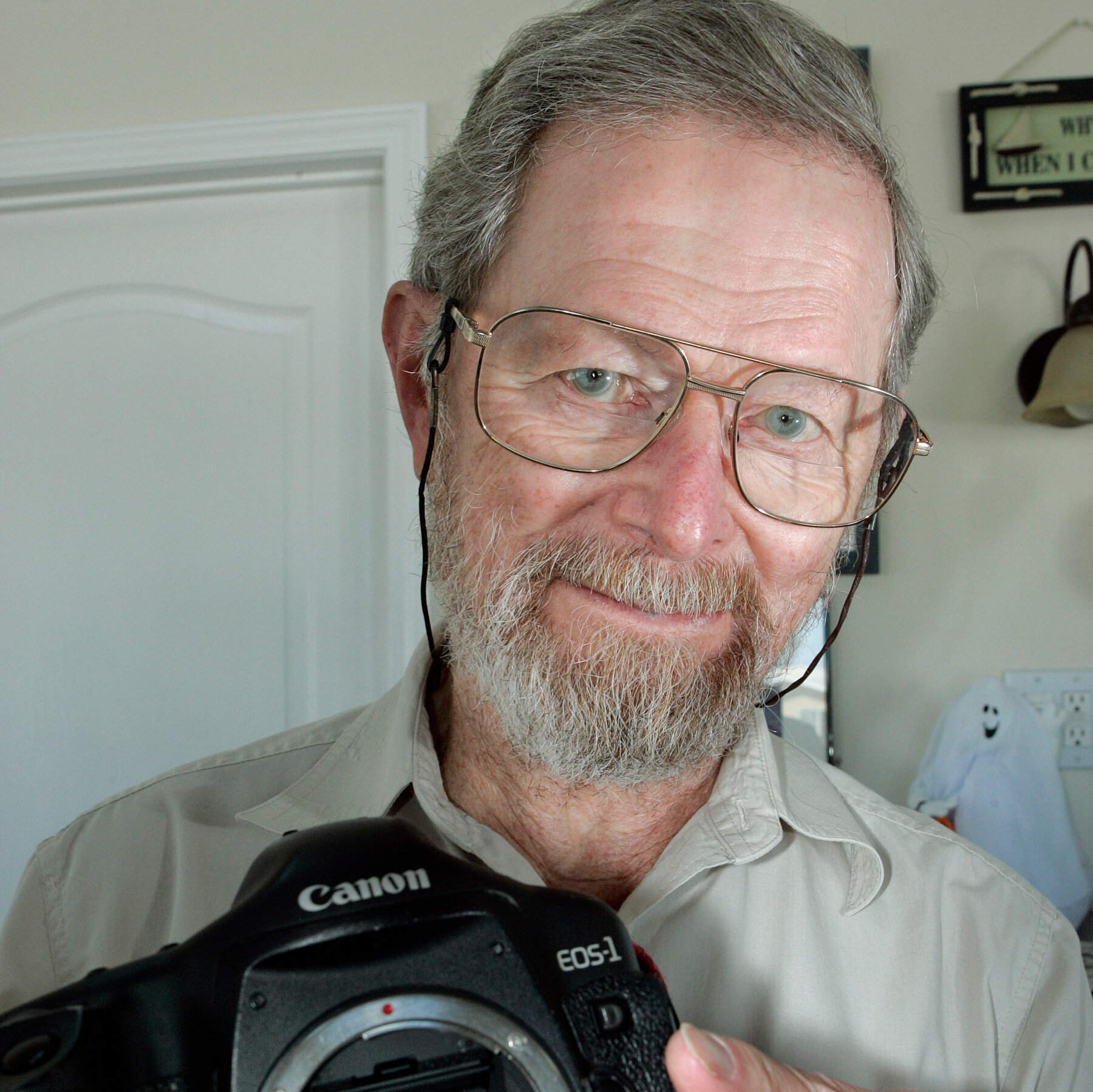George E. Smith Dead: Nobel Prize Winner Was 95
