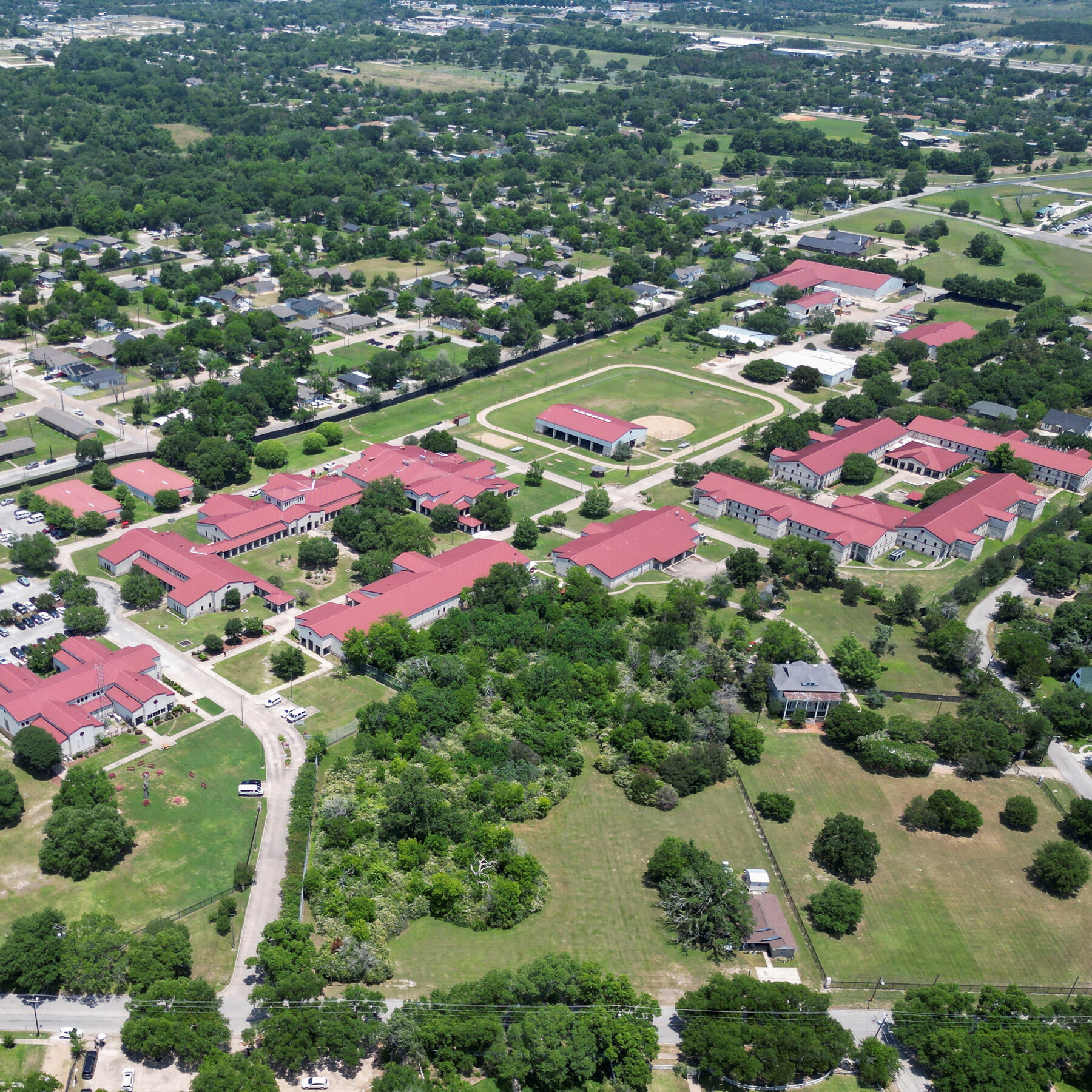 Ghislaine Maxwell, Epstein Associate, Moved to Minimum-Security Women’s Prison in Texas