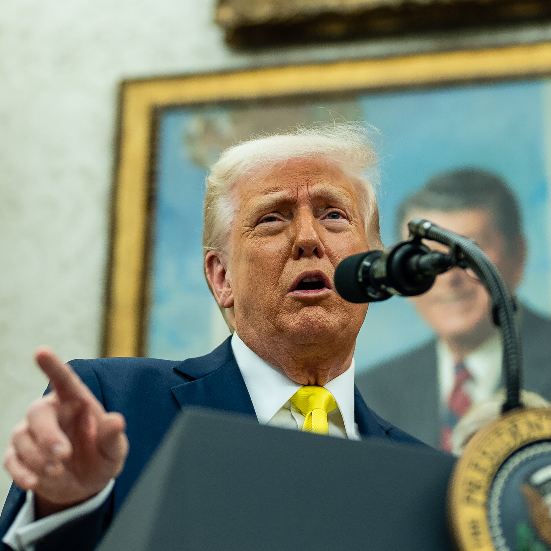 Global Economic Leaders Gathering in U.S. Confront Trump’s New World Order