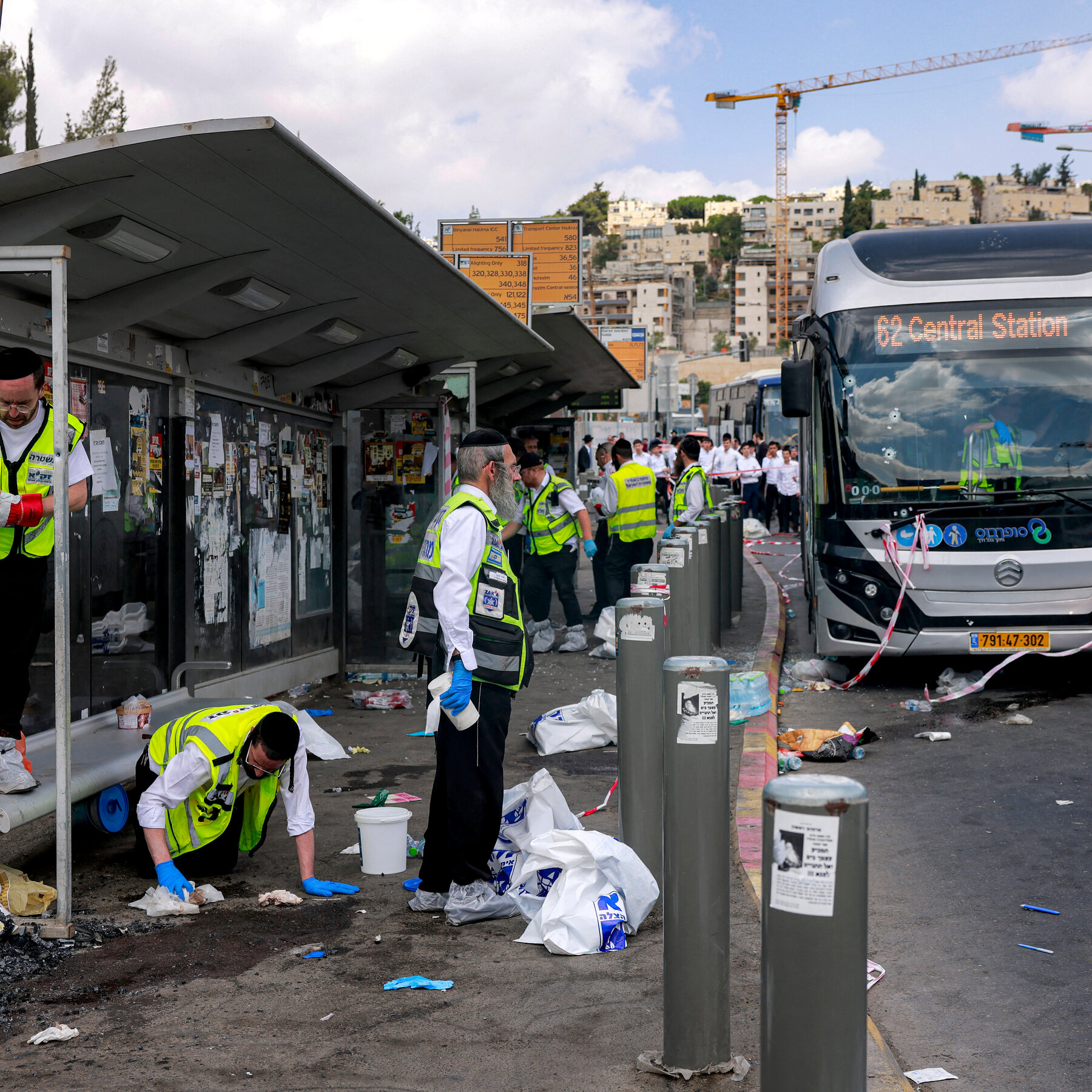 Hamas Fighters Claim Responsibility for Bus Stop Shooting in Jerusalem