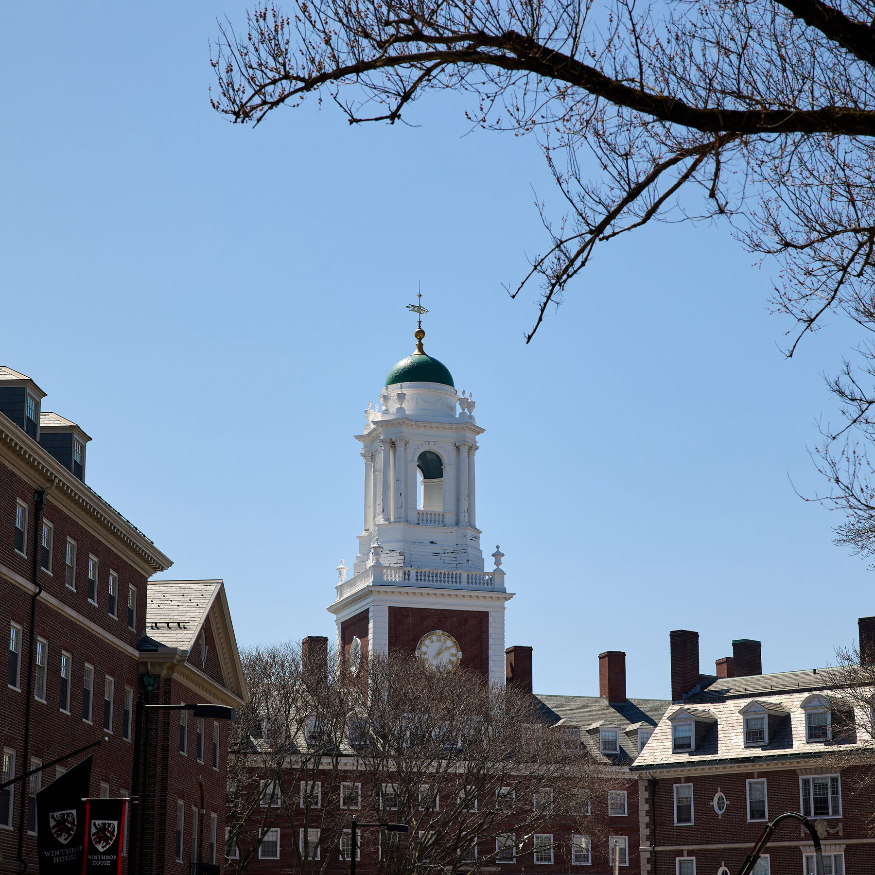 Harvard Sought a Deal With Trump Ahead of Public Battle