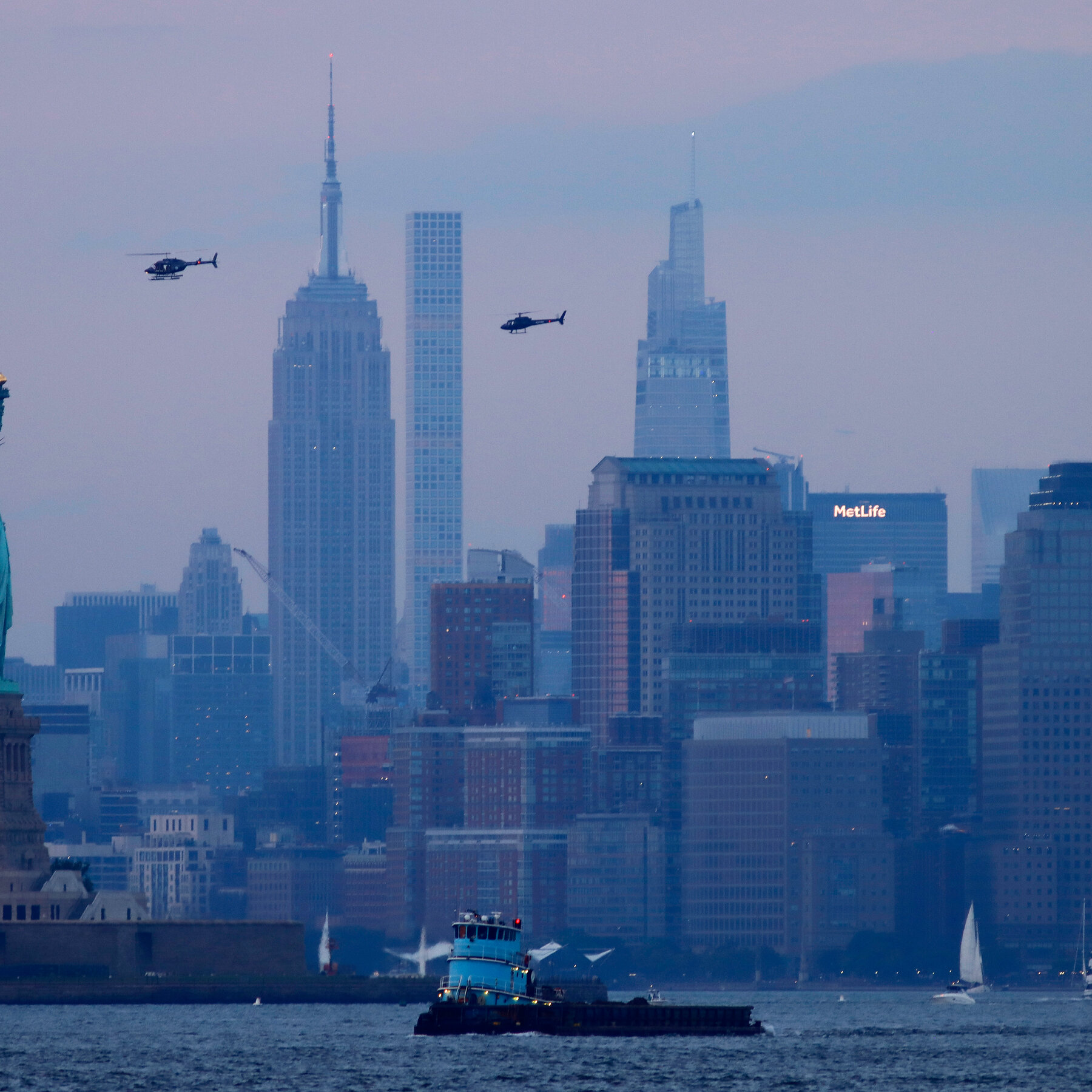 Helicopters Pack N.Y. Skies, Despite Years of Noise and Air Pollution Complaints