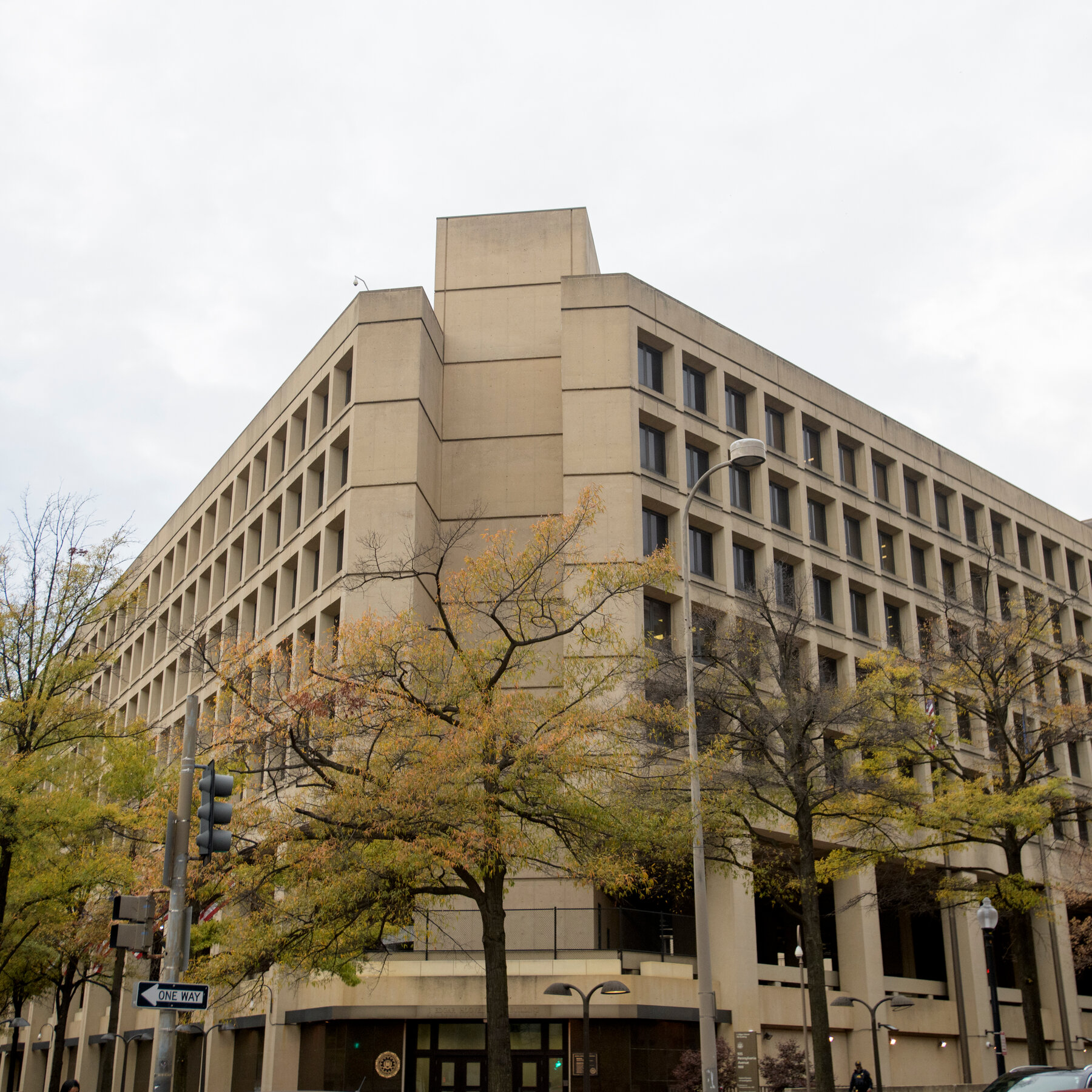 Hiring Freeze Creates Confusion and Concern at F.B.I.
