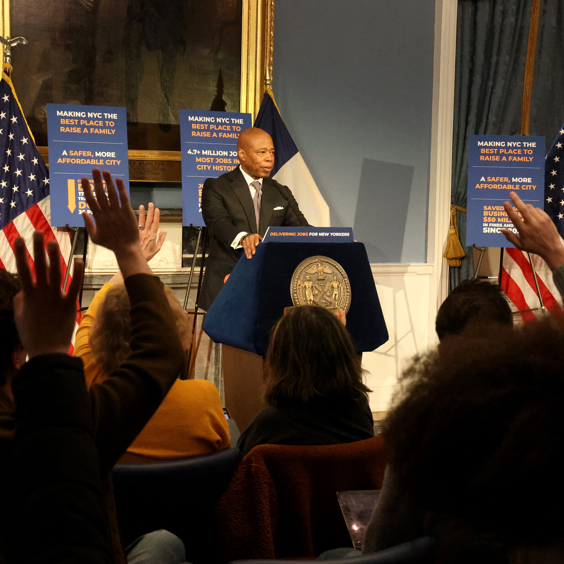 Hochul to Meet With City Leaders to Discuss the ‘Path Forward’ for Mayor