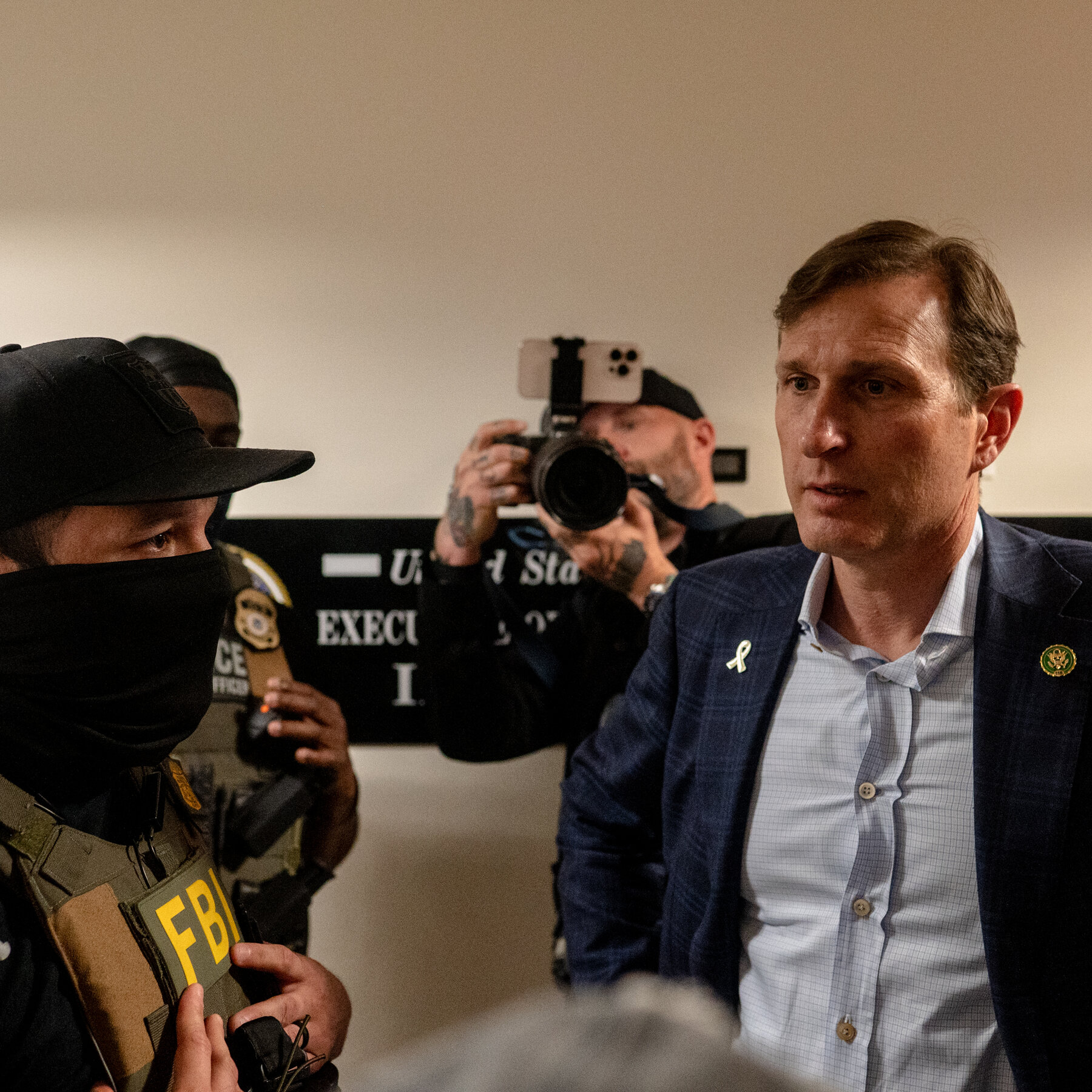 House Democrats Sue ICE for Barring Them From Detention Facilities