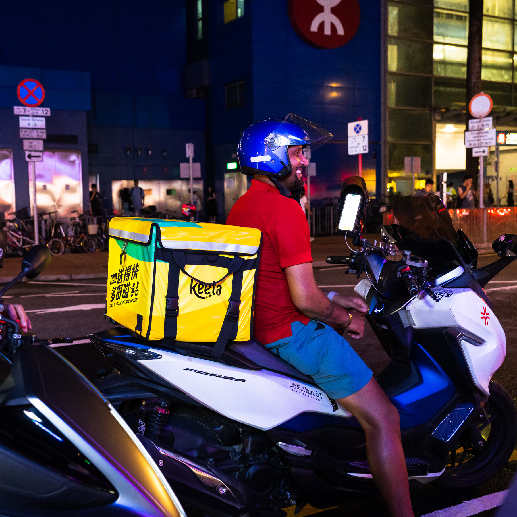 How a Chinese Brand Reshaped Hong Kong’s Food Delivery Scene