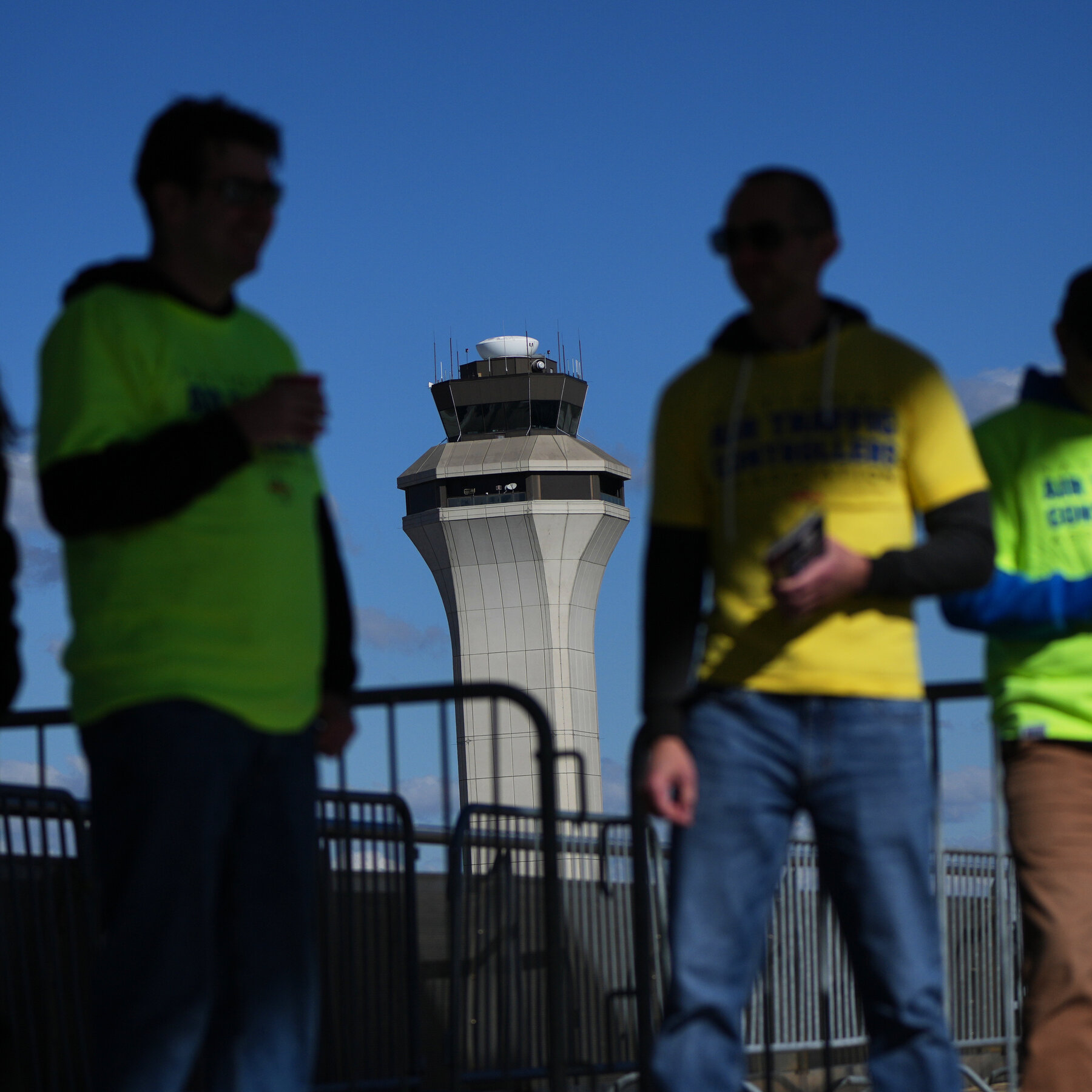 How Air Traffic Controllers Are Surviving Without Pay During the Shutdown
