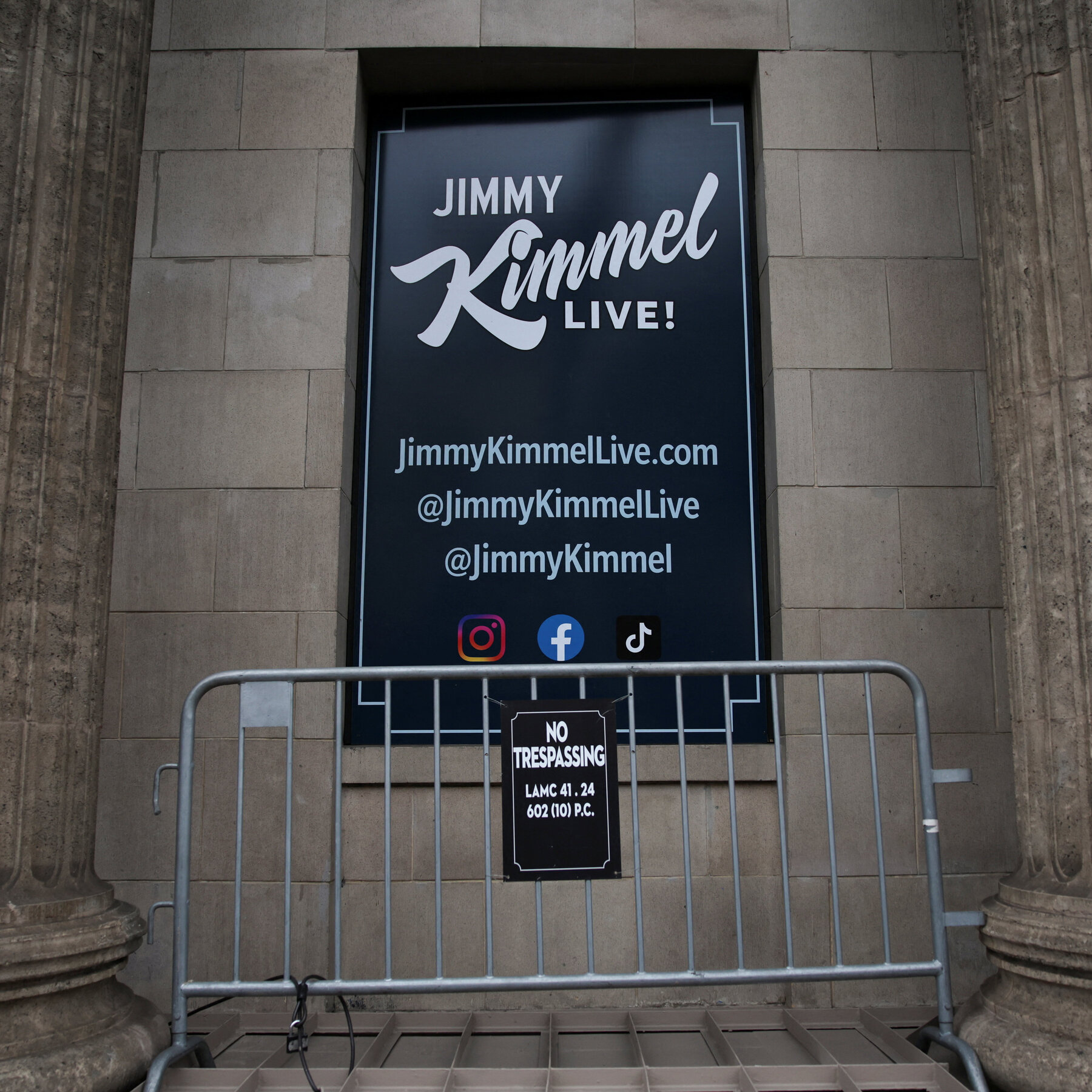 How Outrage at Kimmel Grew to a Shout From a Whisper