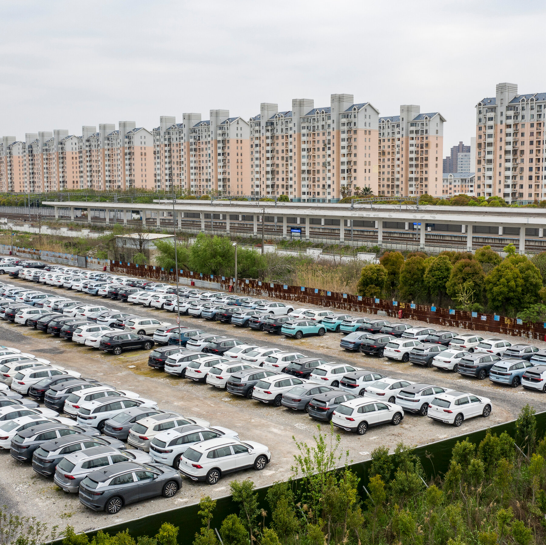 How Republican E.V. Cuts Could Put U.S. Carmakers Behind China