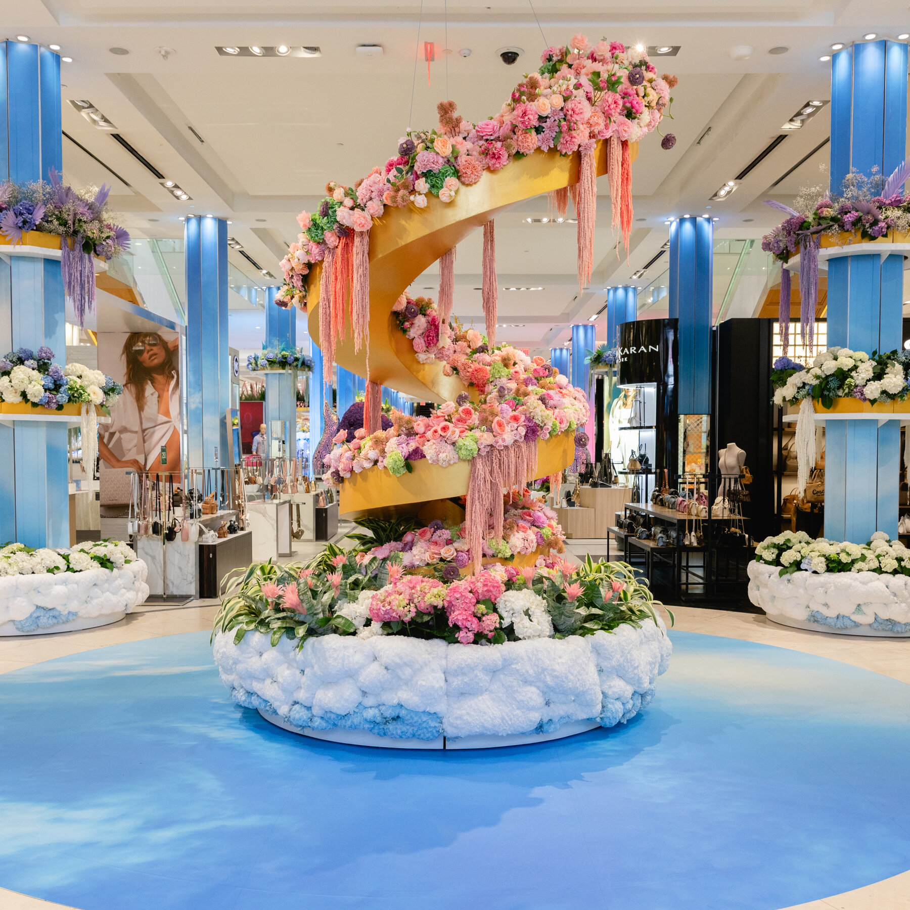 How the Macy’s Nighttime Team Keeps the Flowers Fresh