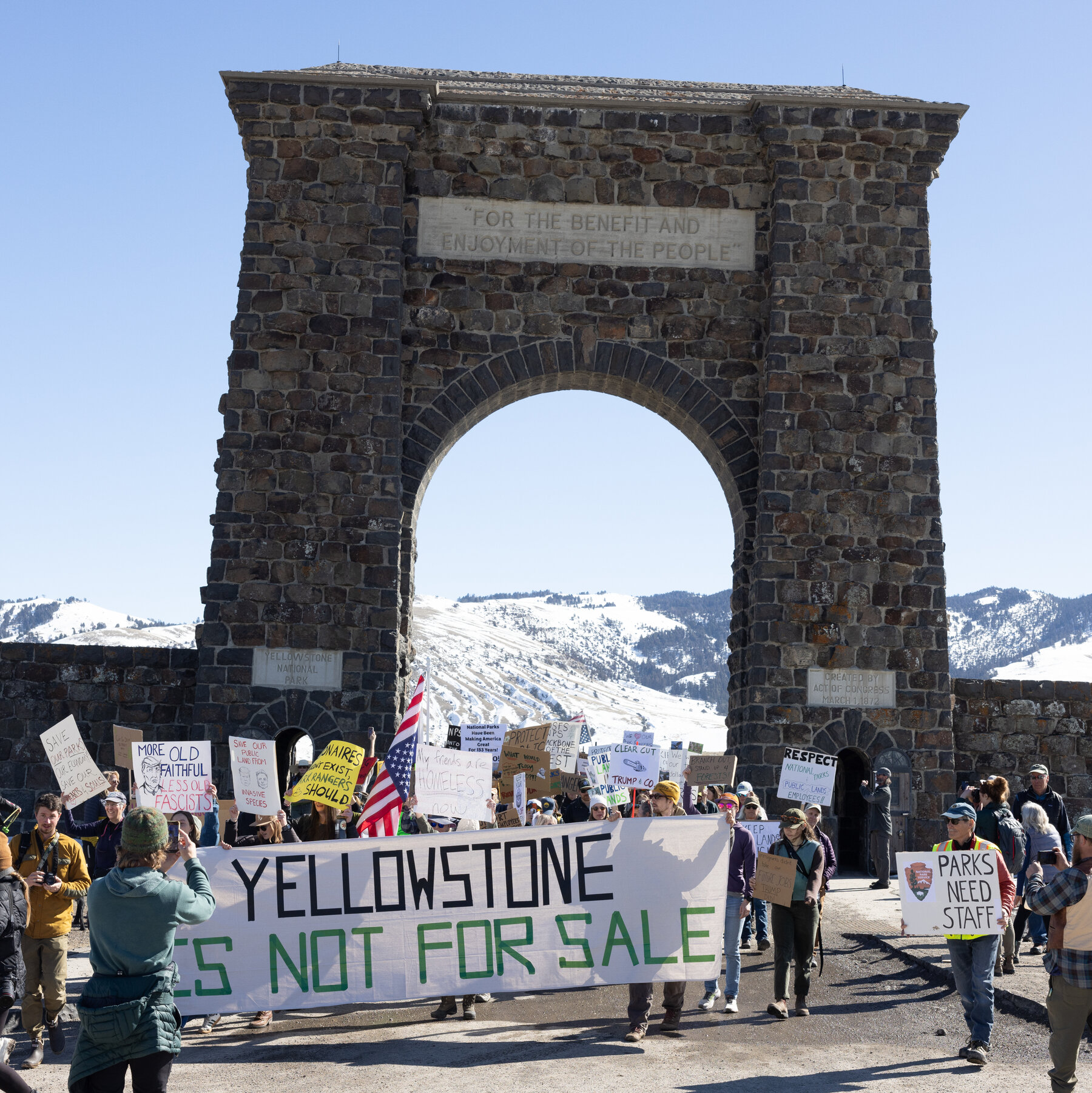 Hundreds Gather at National Parks Across U.S. to Protest Job Cuts