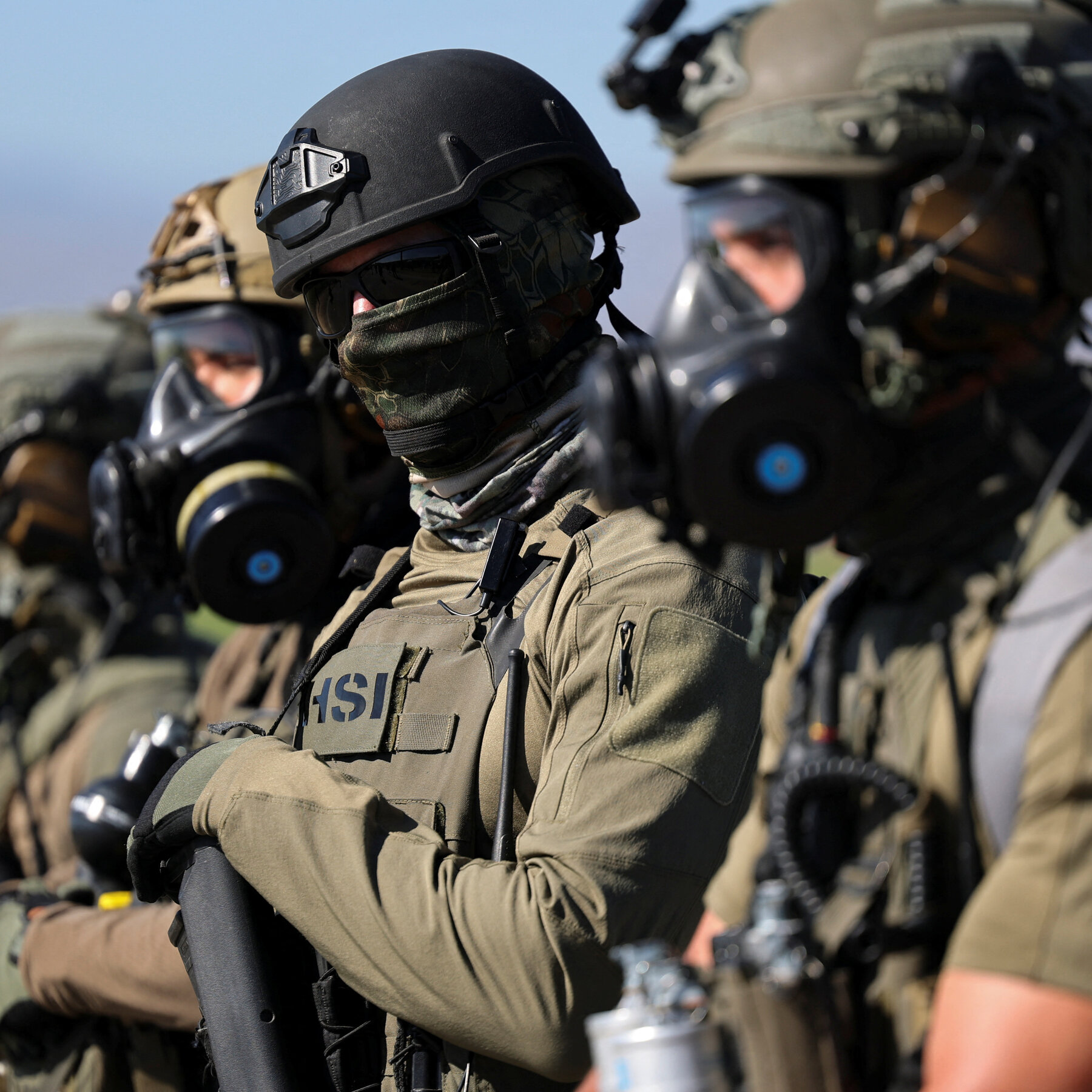 ICE Agents Can’t Wear Masks Under Bill Passed in California