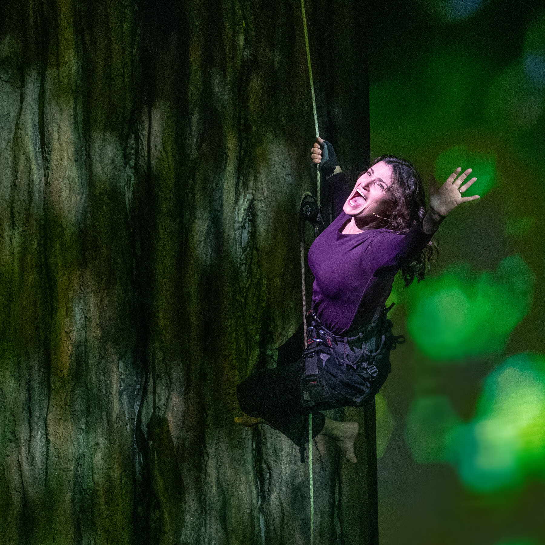 Idina Menzel’s ‘Redwood’ to Close Following Tony Nominations Shutout