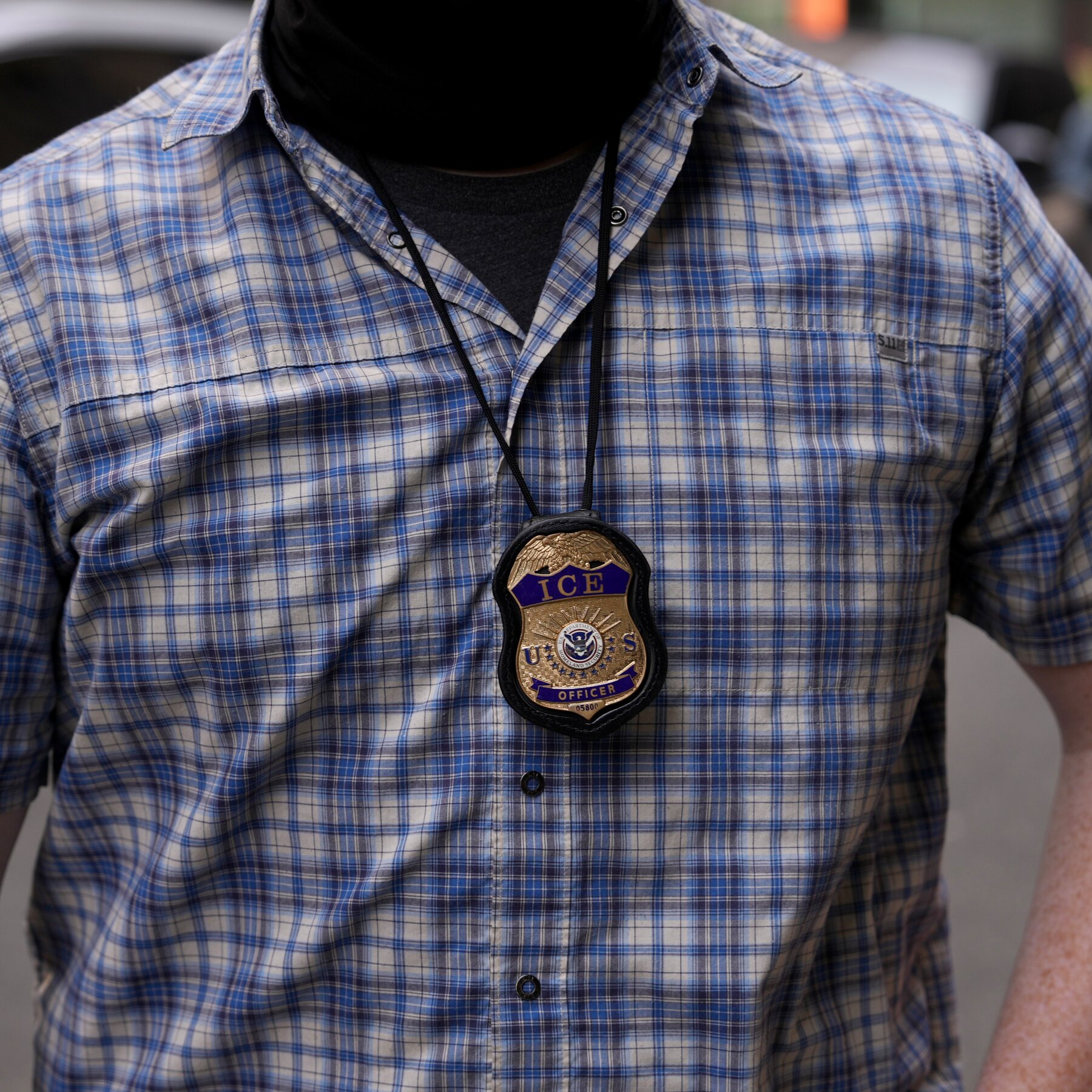 Immigrants File Class-Action Lawsuit to Stop ICE Courthouse Arrests