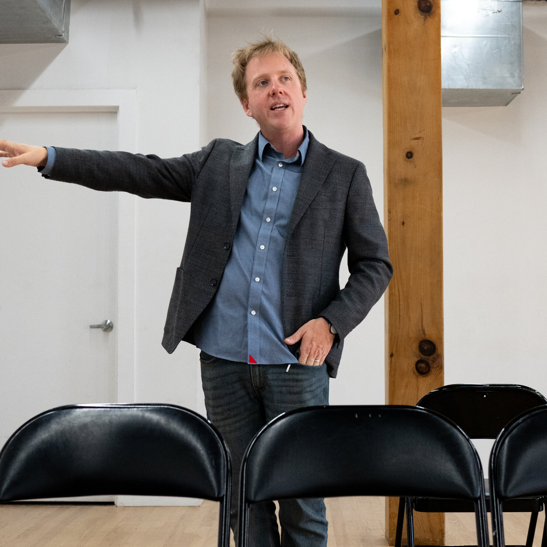 In His Play, a Guard at the Met Finds Solace in the Museum