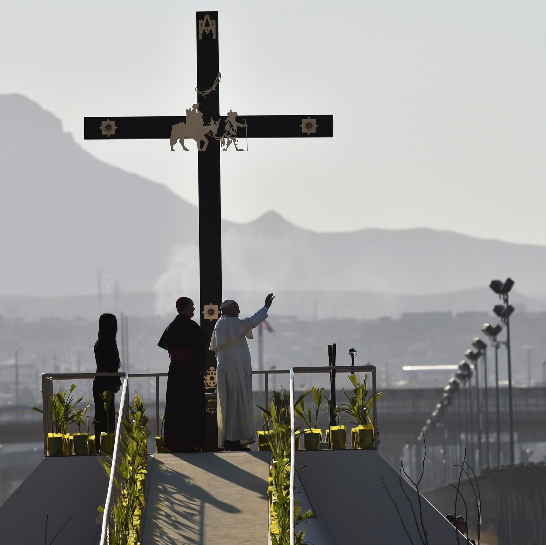 In Mexico, Francis Addressed the Immigration Debate