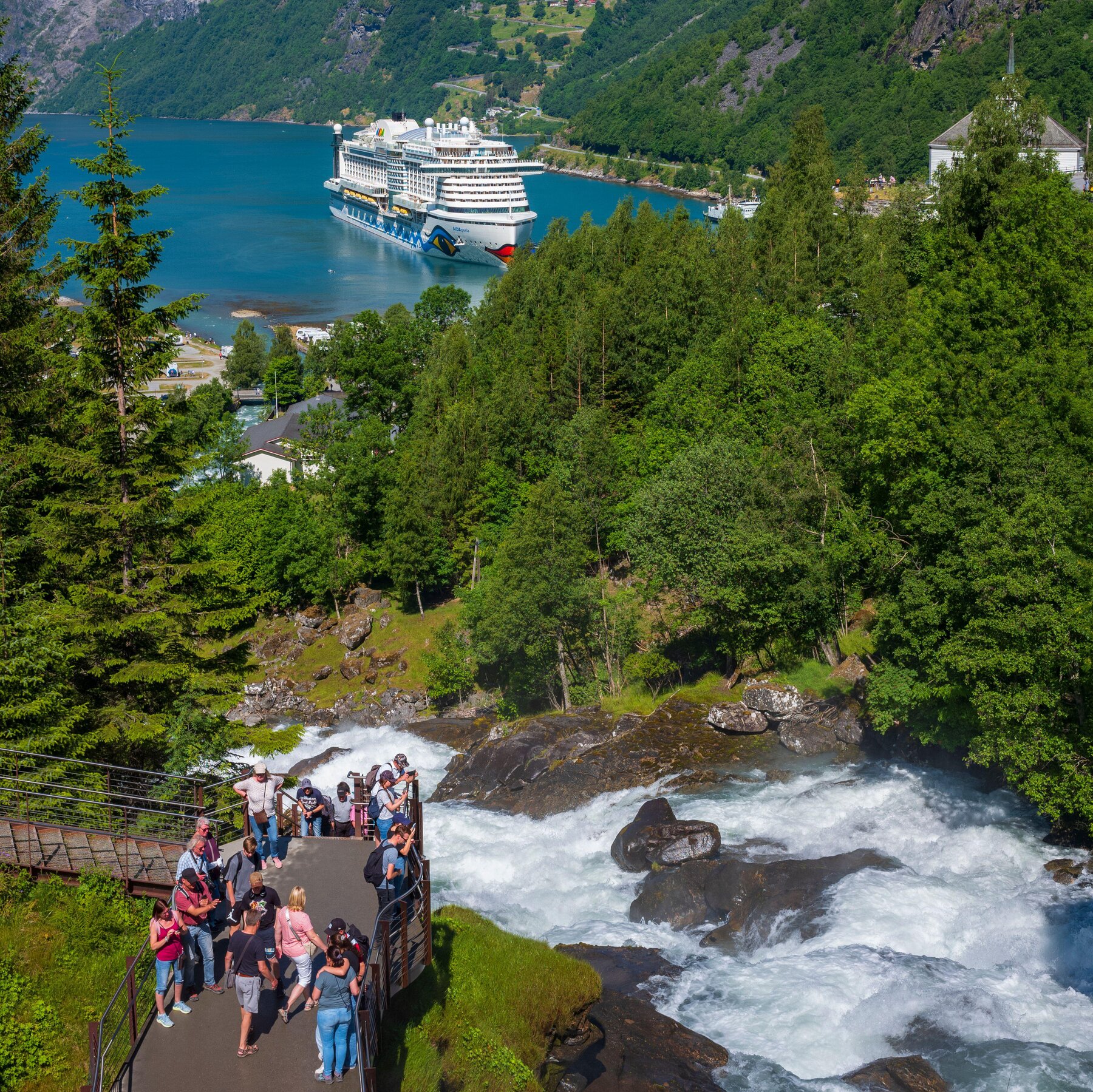 In Norway, Are ‘Coolcations’ Taking a Toll?