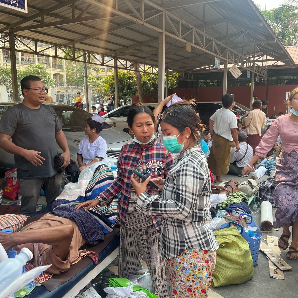 In Photos: An Earthquake Rocks Myanmar and Thailand