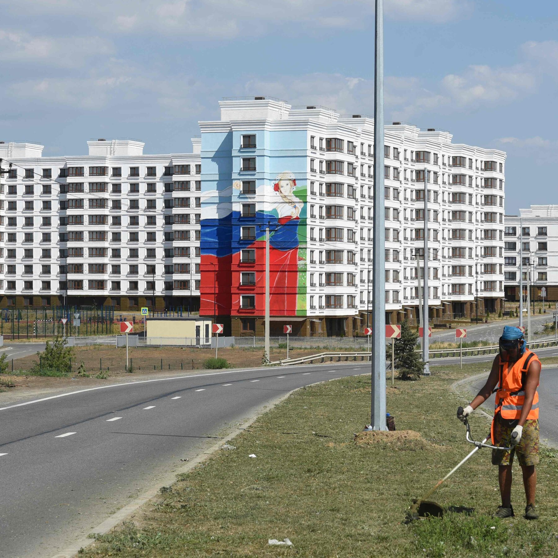 In Russian-Occupied Mariupol, Everything Ukrainian Must Go