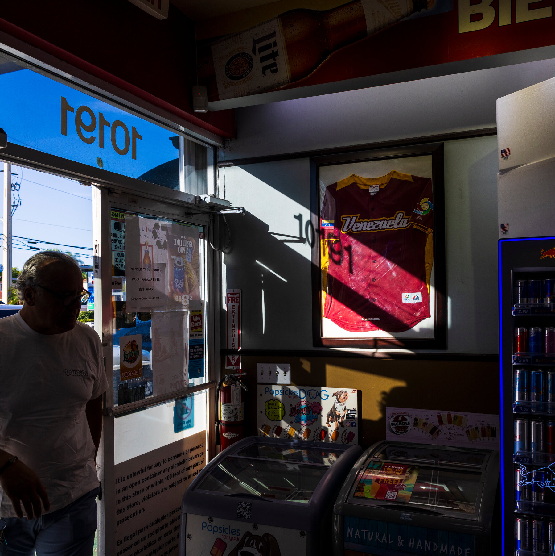 In Venezuelan Diaspora, Critics of U.S. Military Intervention Feel Drowned Out