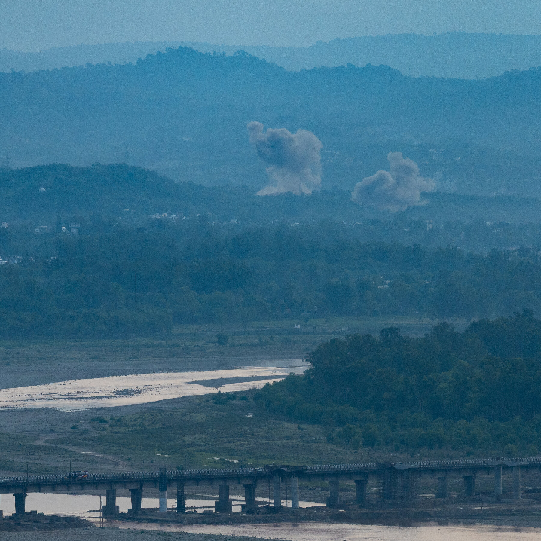 India-Pakistan Conflict Escalates Sharply With Attacks on Military Bases