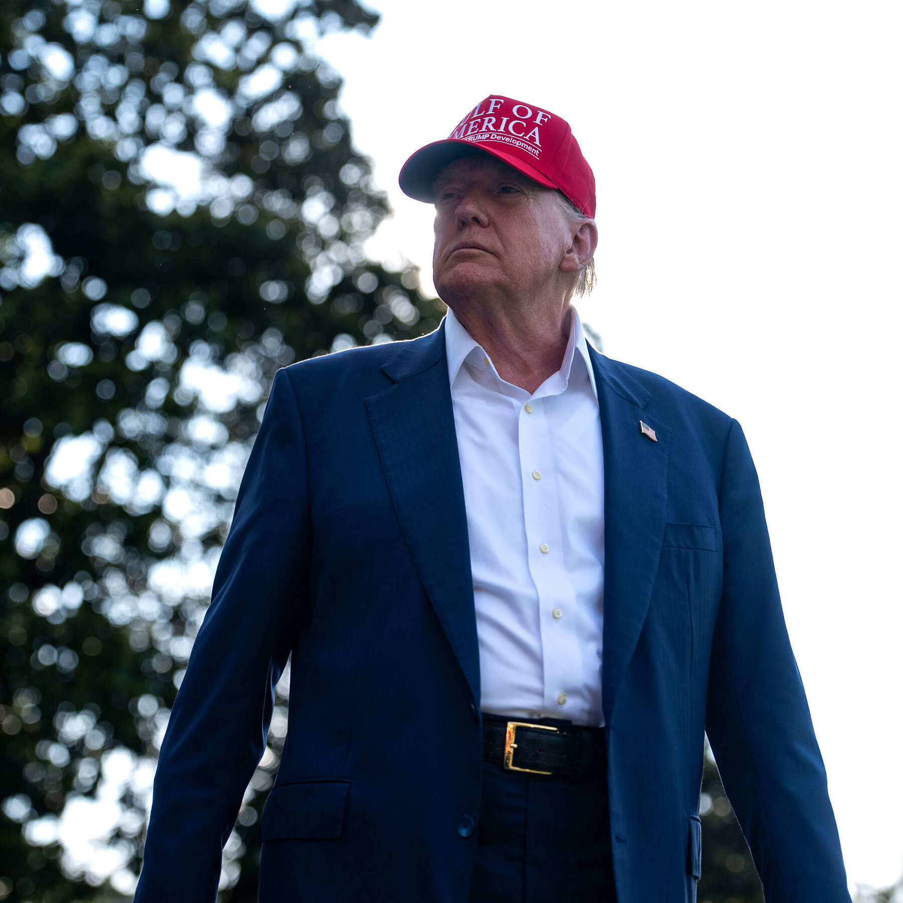 Inside Trump’s Charm Offensive as He Woos Holdout Republicans