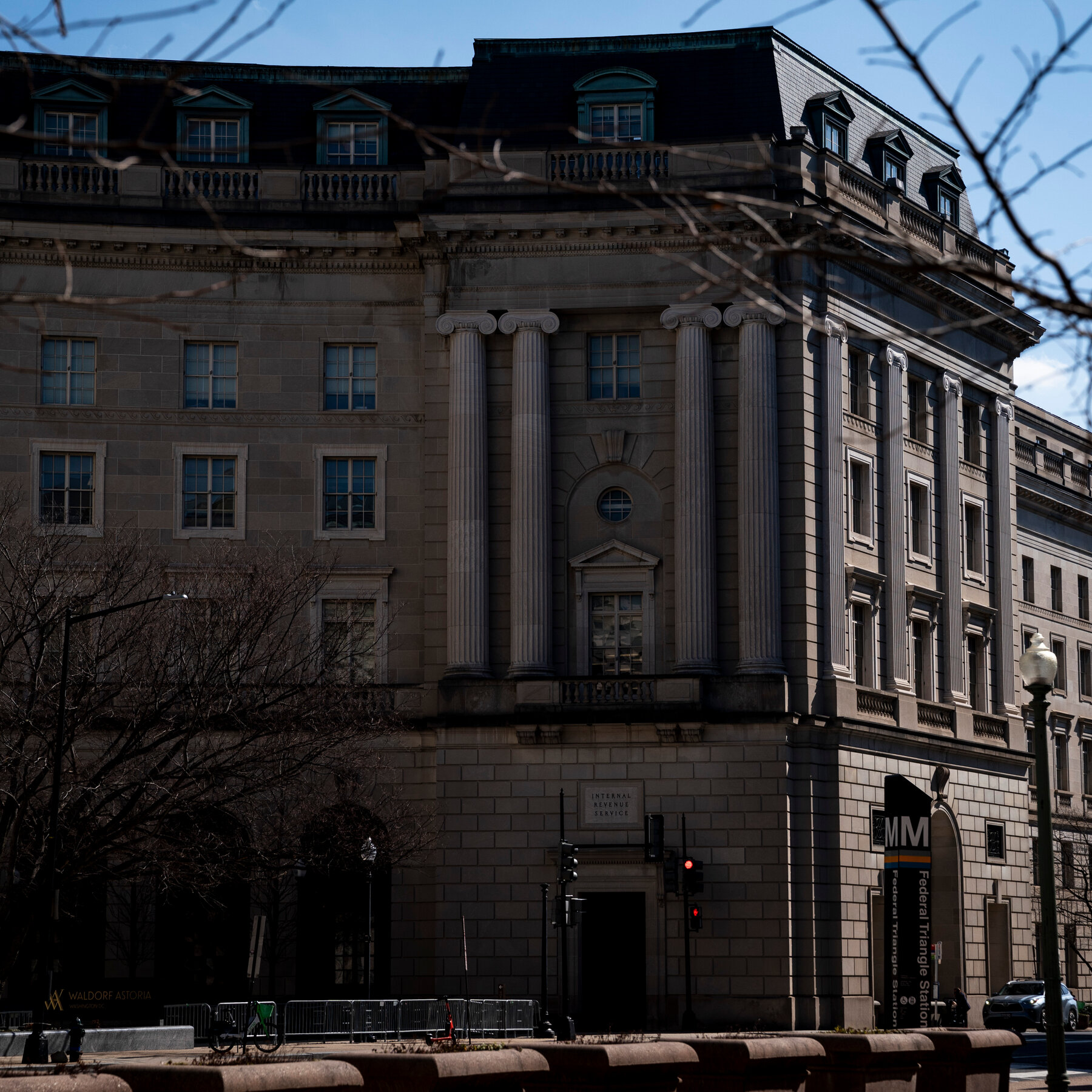 Inside Trump’s War on the I.R.S.: Dropped Audits and a Skeleton Staff