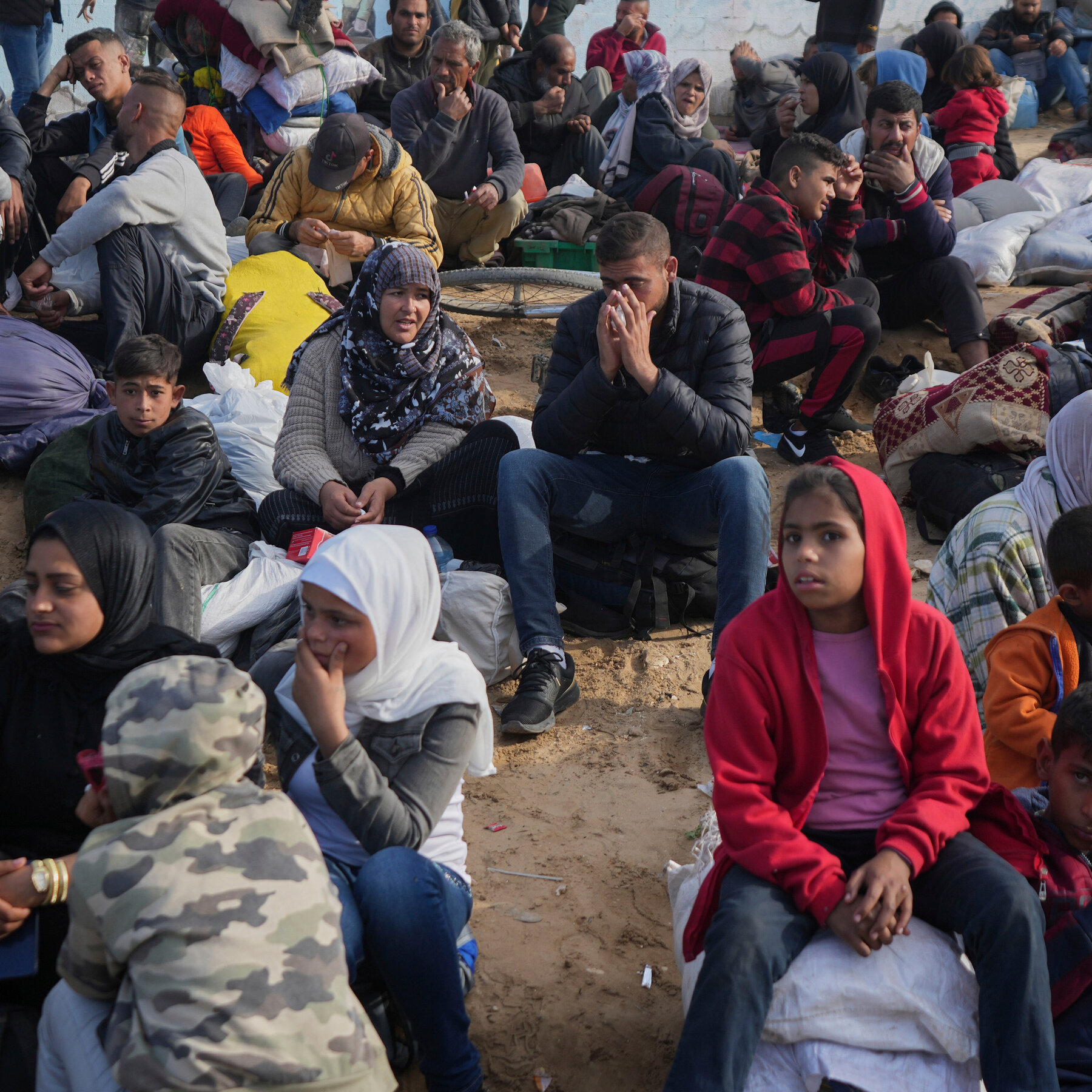 Israel and Hamas Dispute Over Hostage Leaves Displaced Palestinians Waiting