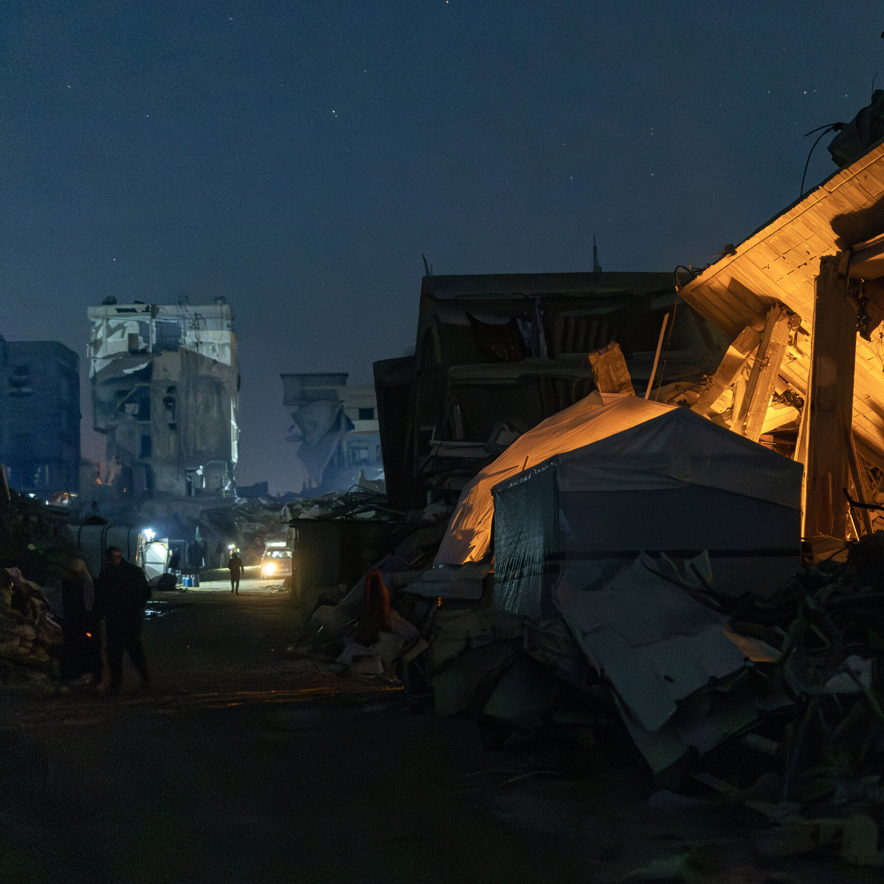 Israeli Energy Minister Cuts Off Electricity to Gaza