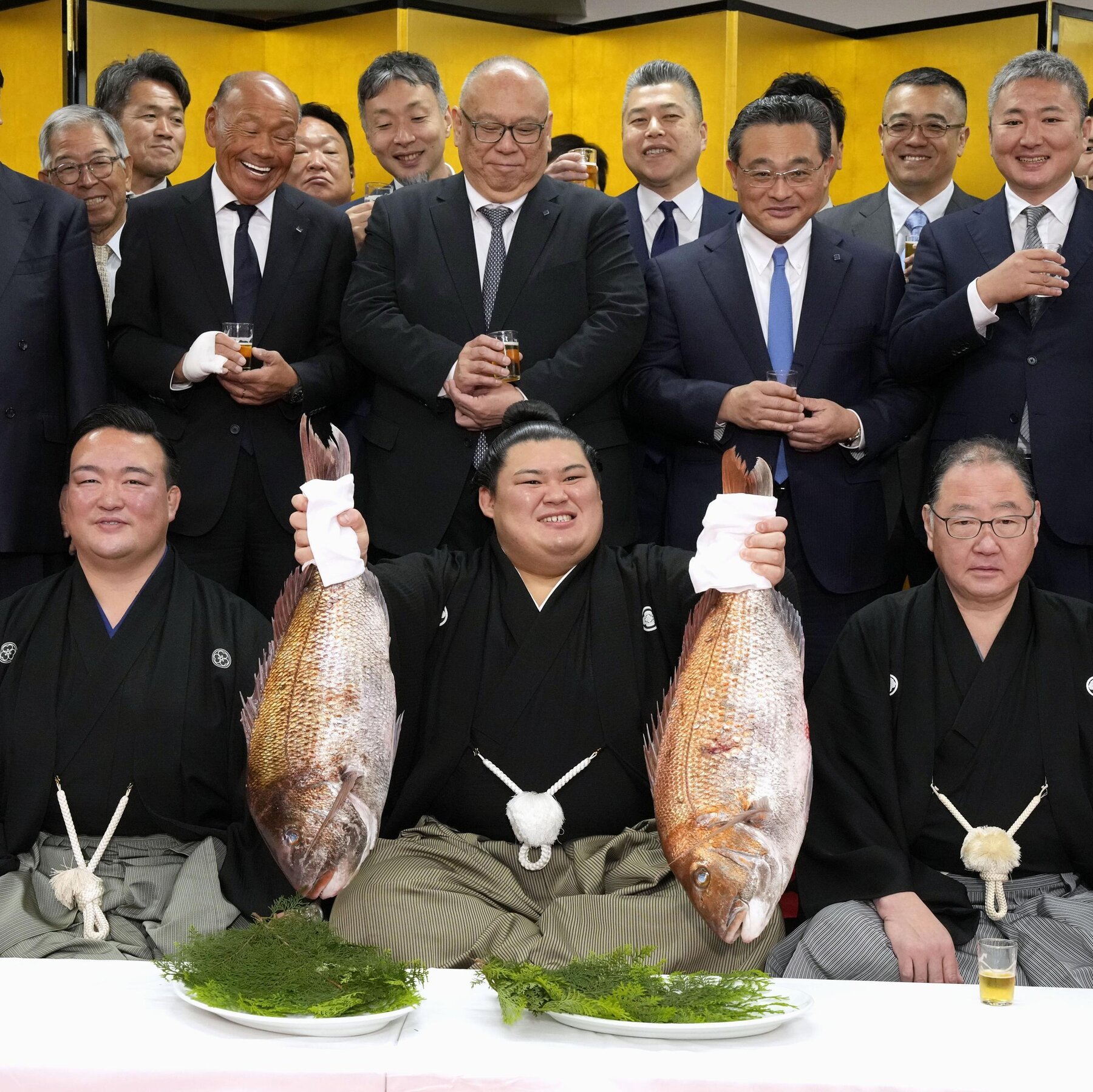 Japan Welcomes a New Sumo Champ. Surprise: He’s Japanese.