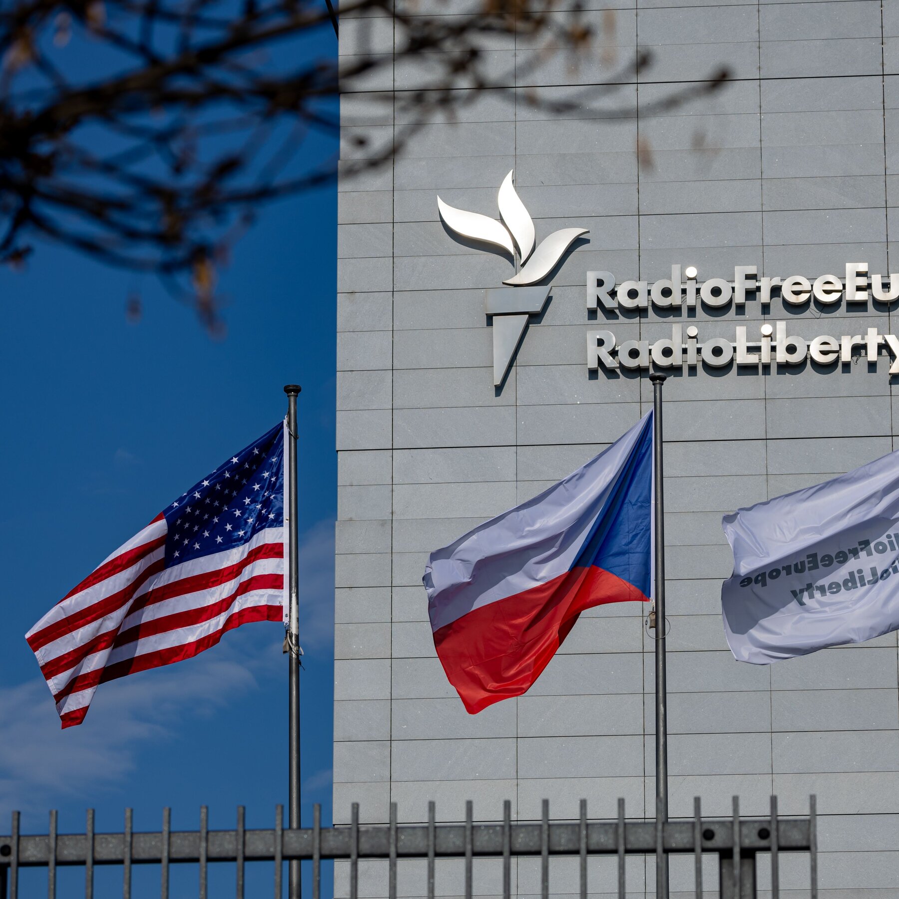 Judge Orders Trump Officials to Disburse Funding for Radio Free Europe