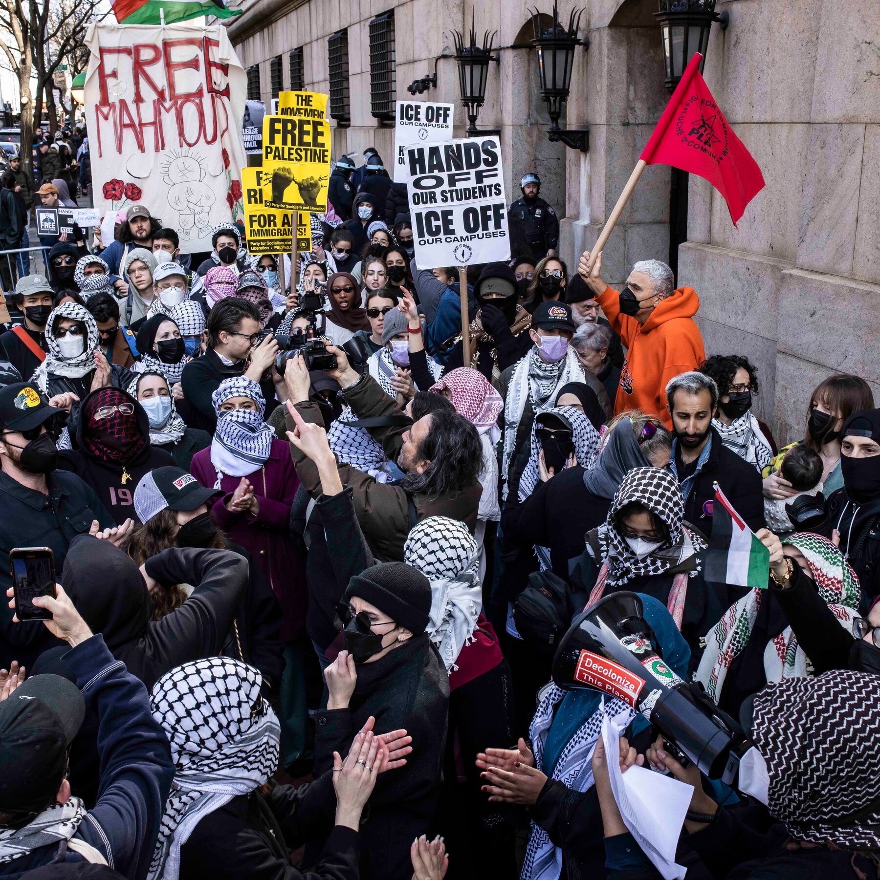Judge Orders U.S. to Stop Attempts to Deport Columbia Undergraduate